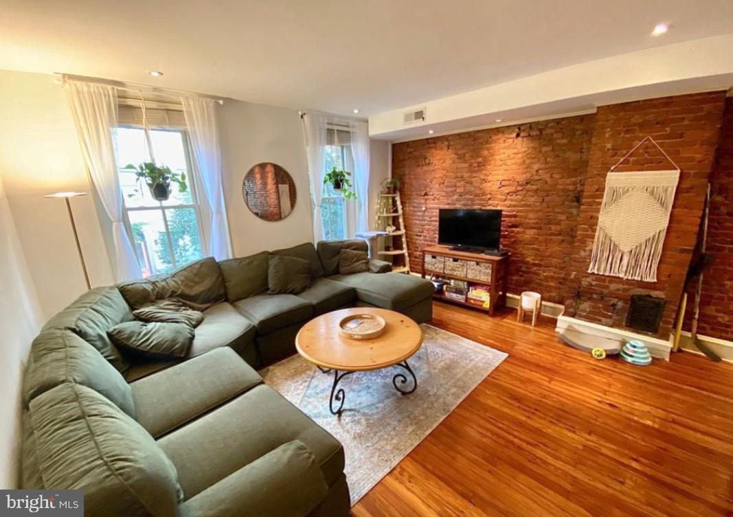 870 N 26TH STREET 2
