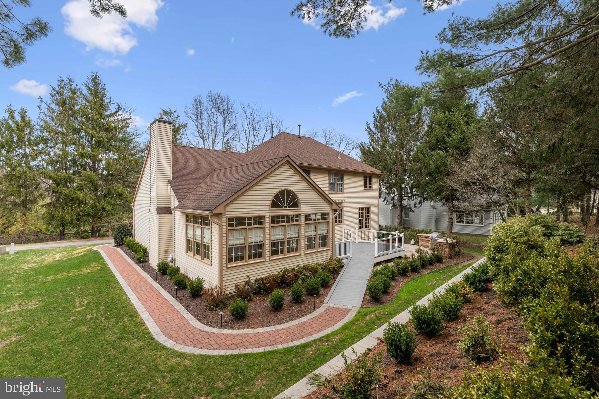 MAYFAIR - Residential