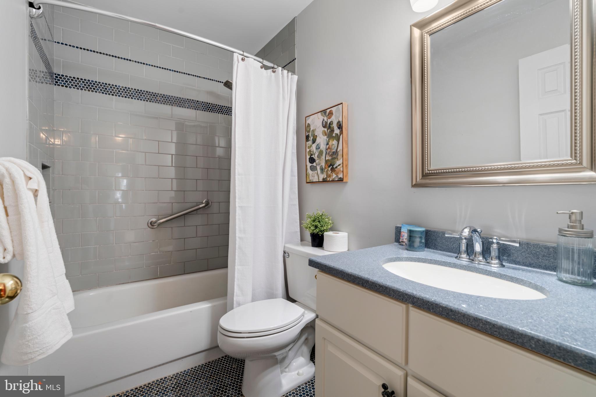 MAYFAIR - Residential