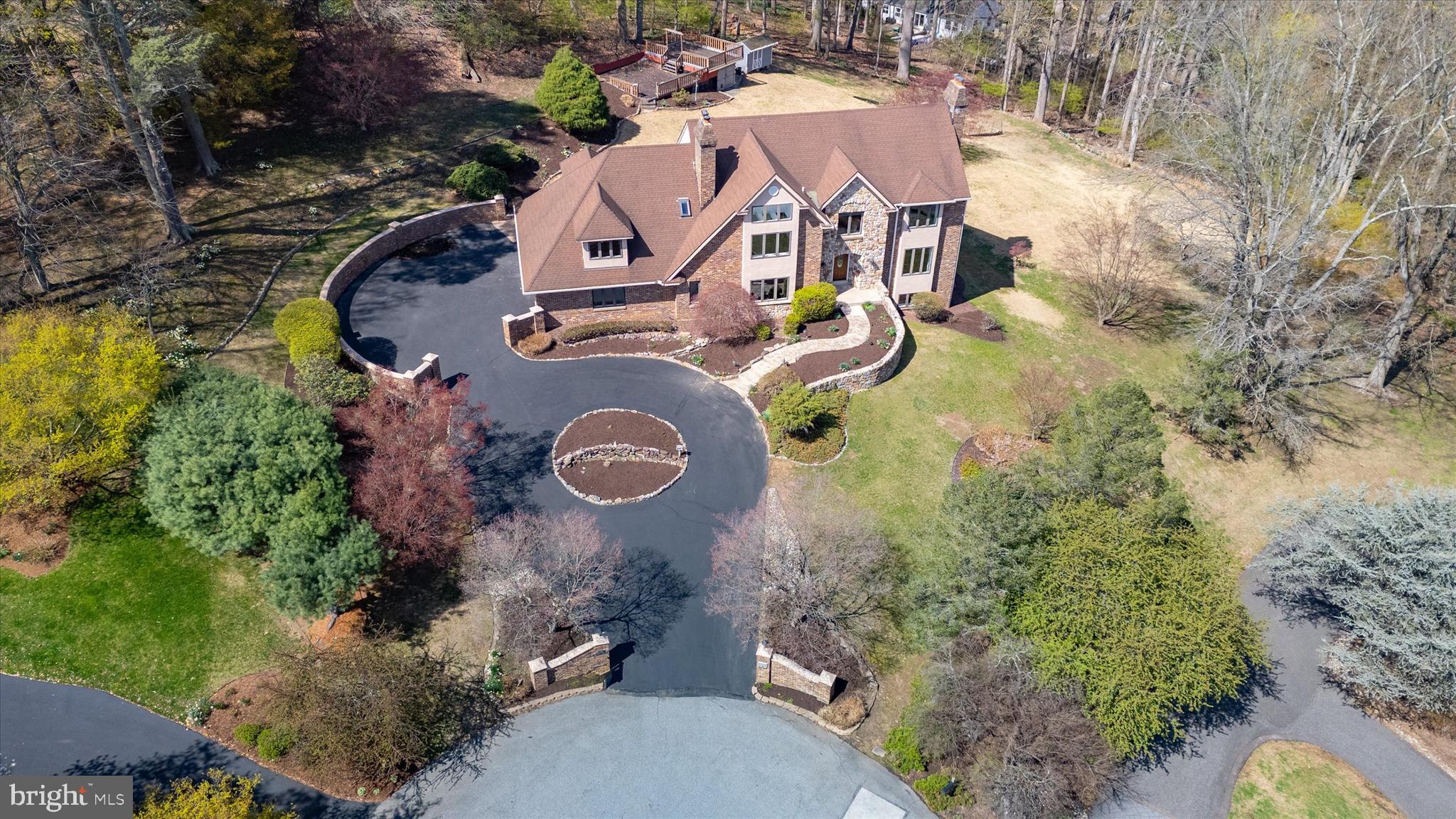 HIDDEN VALLEY - Residential
