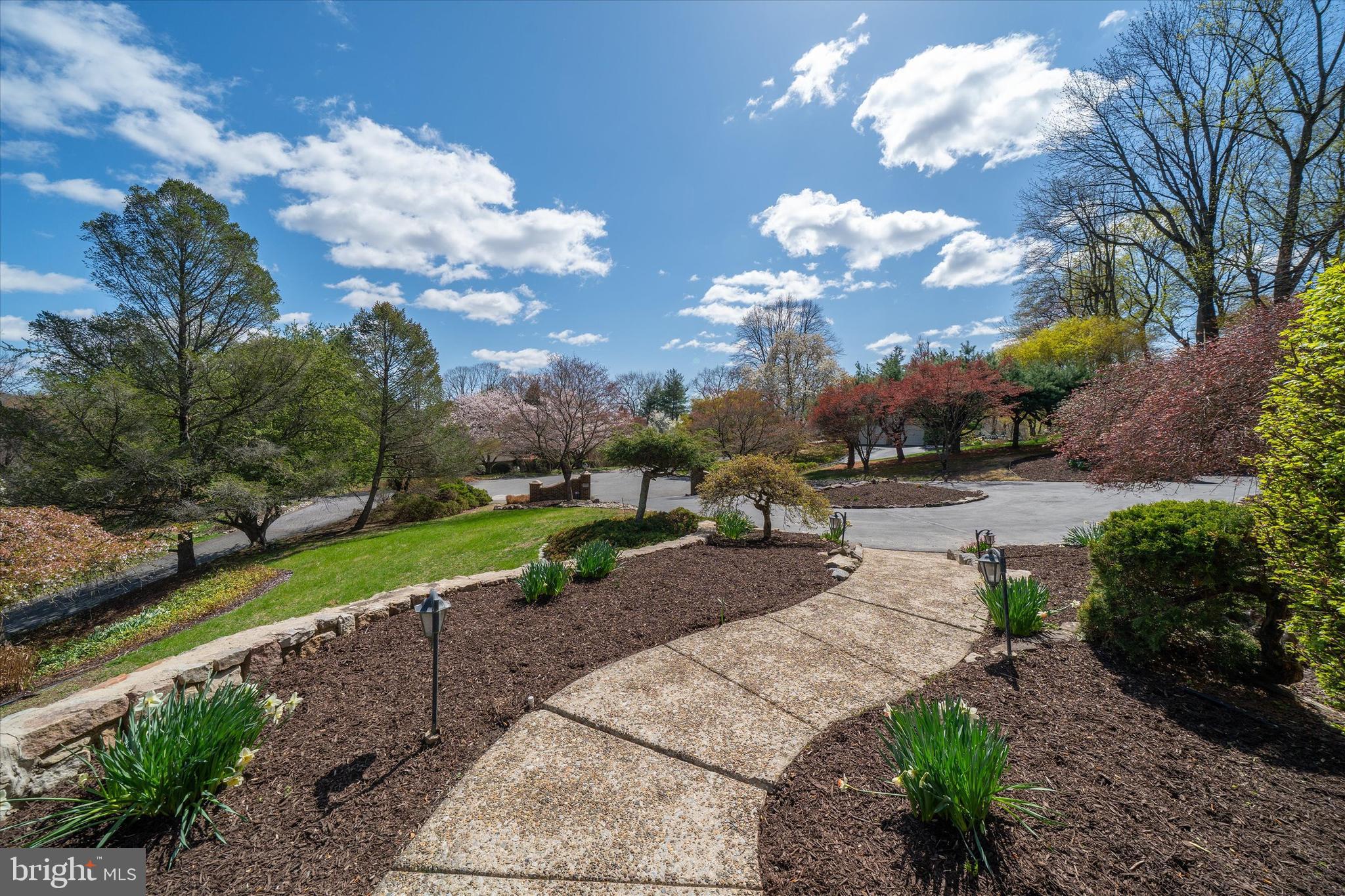 HIDDEN VALLEY - Residential