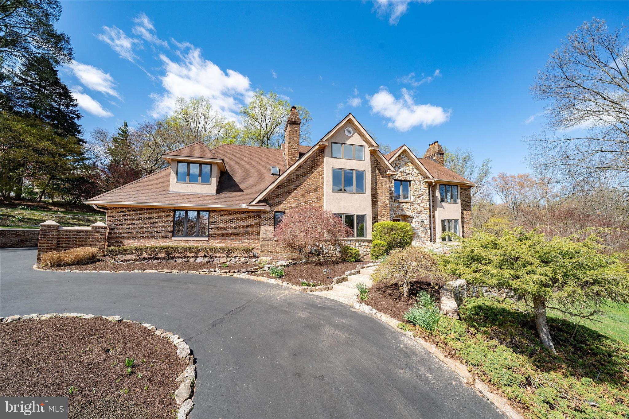 HIDDEN VALLEY - Residential