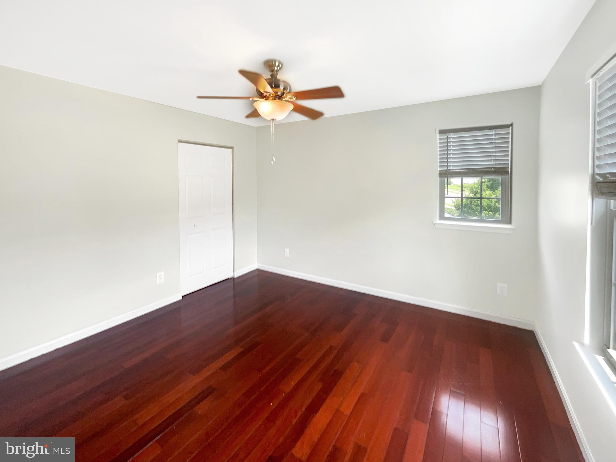 WAYSIDE VILLAGE - Residential