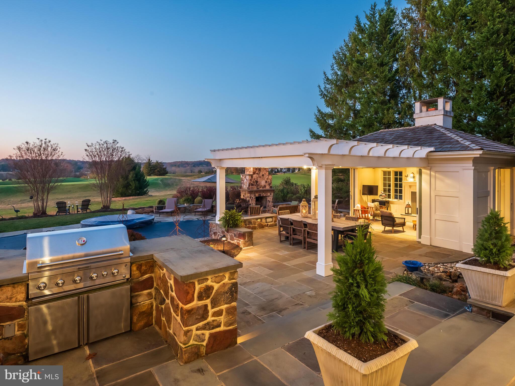 APPLEBROOK - Residential