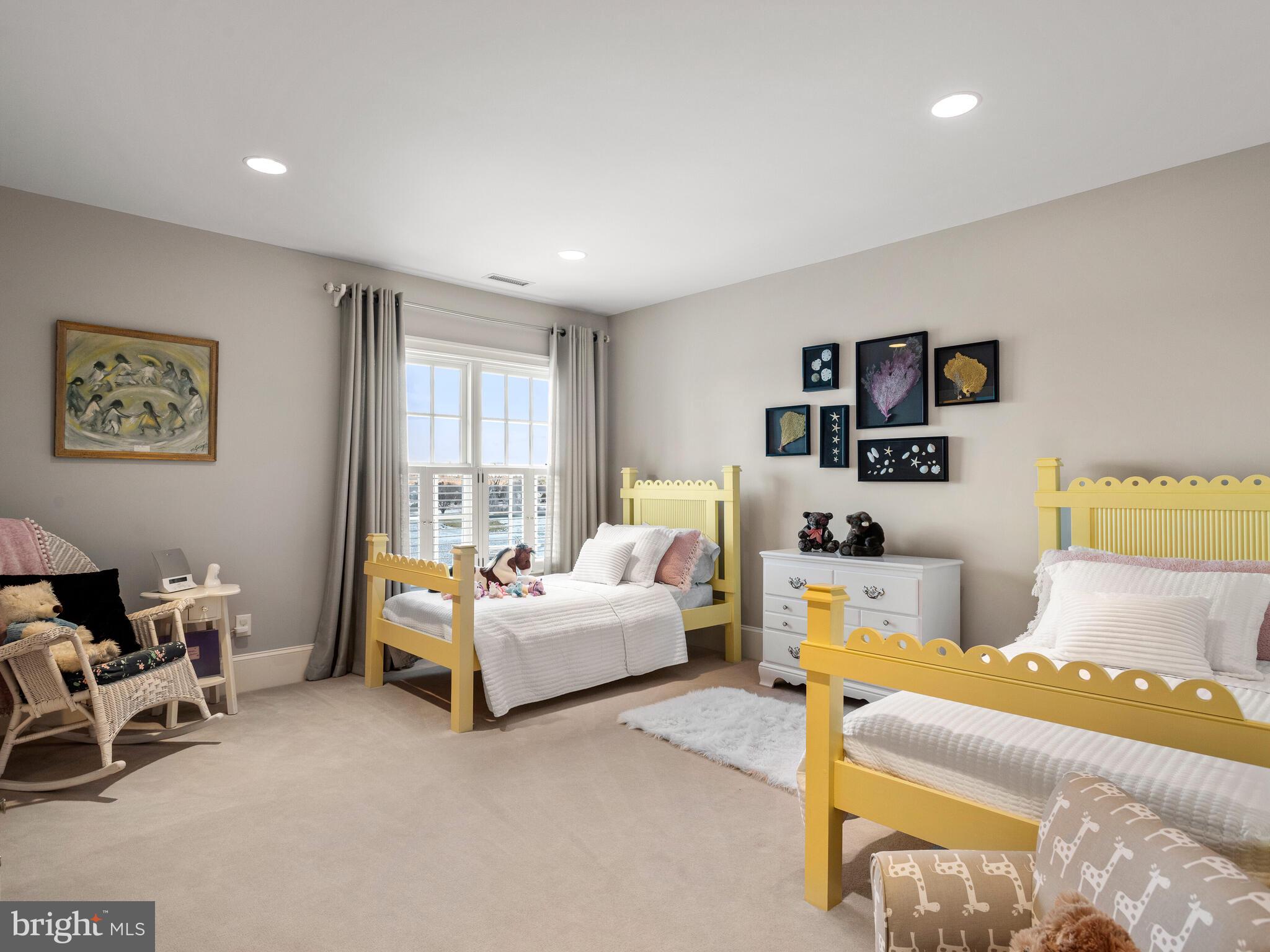 APPLEBROOK - Residential