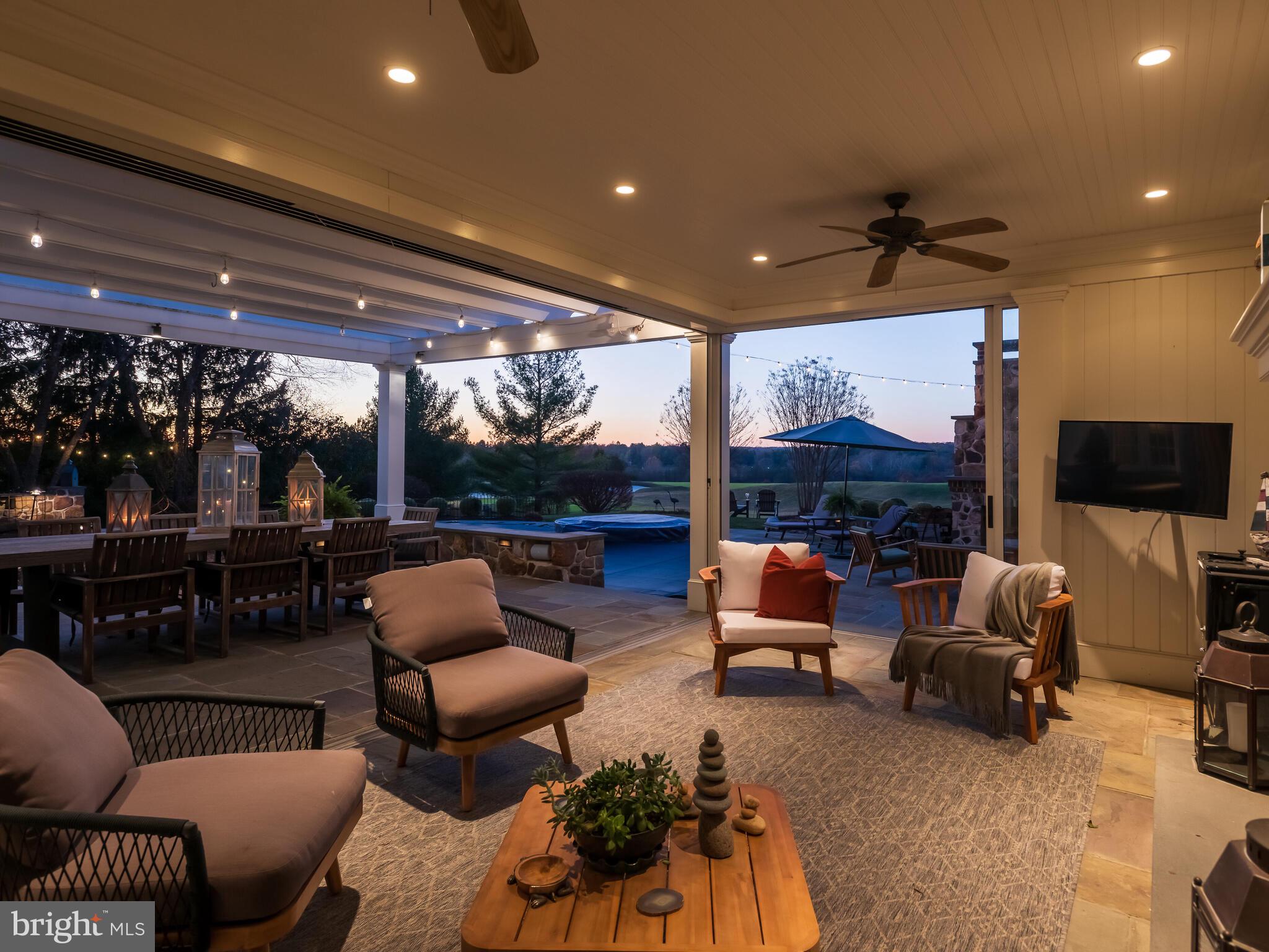 APPLEBROOK - Residential