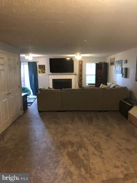 SPRING RIDGE - Residential