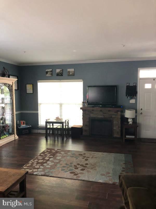 SPRING RIDGE - Residential