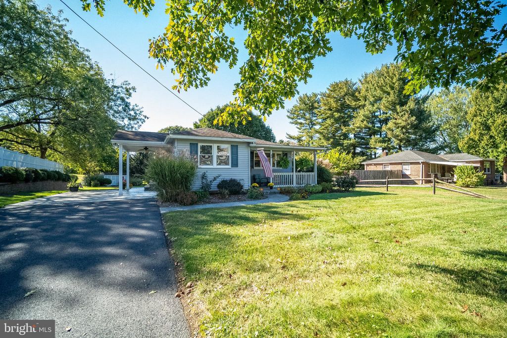 Photo of 40 E College Avenue, WERNERSVILLE, PA 19565 (MLS # PABK2063862)