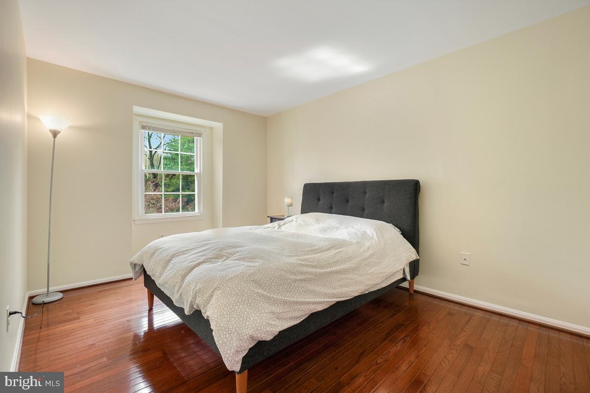 ROCK CREEK MANOR - Residential