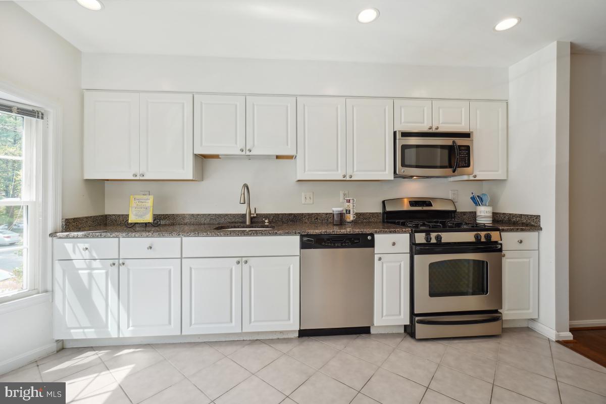 ROCK CREEK MANOR - Residential