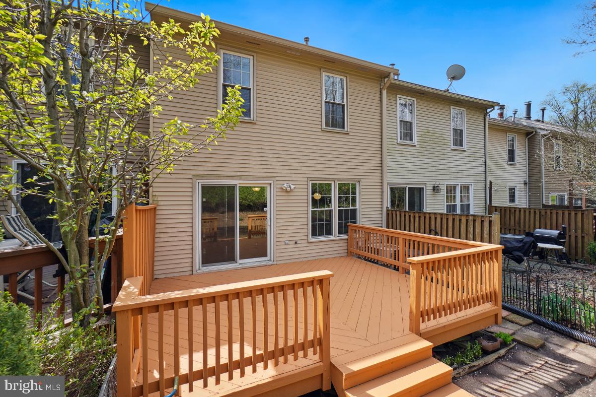 ROCK CREEK MANOR - Residential