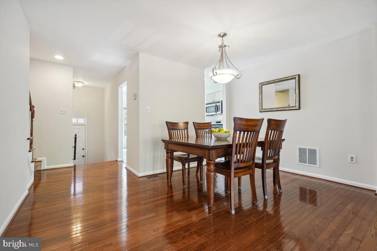 ROCK CREEK MANOR - Residential