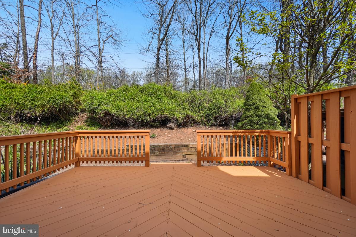 ROCK CREEK MANOR - Residential