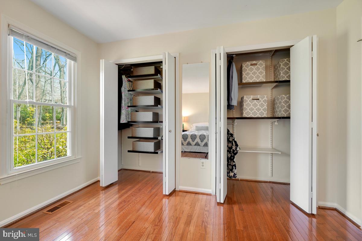 ROCK CREEK MANOR - Residential