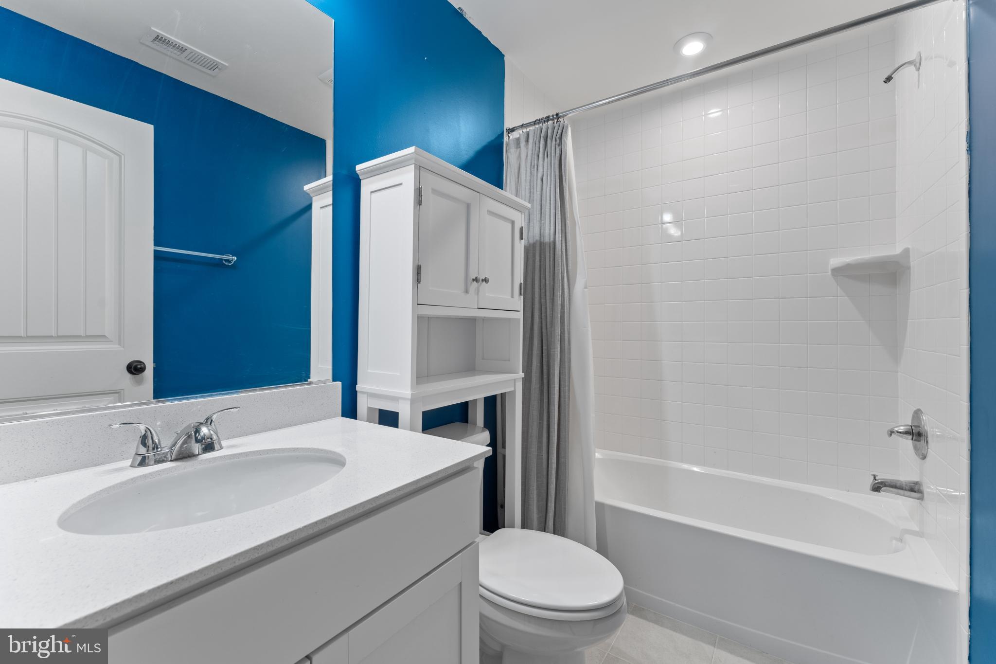 HARRISON VILLAGE - Residential Lease