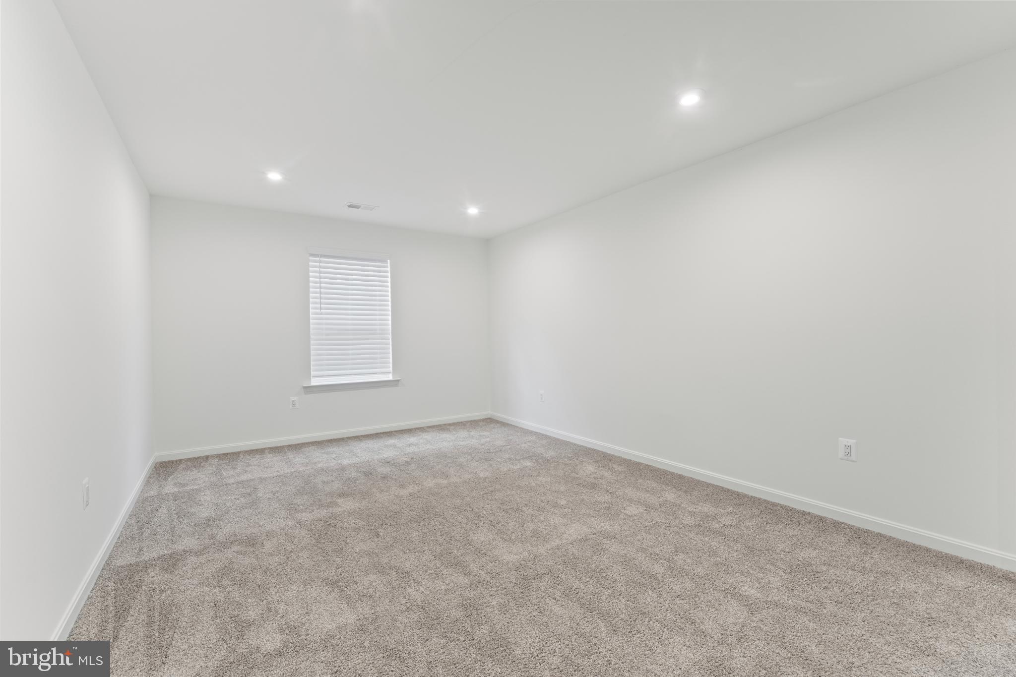 HARRISON VILLAGE - Residential Lease