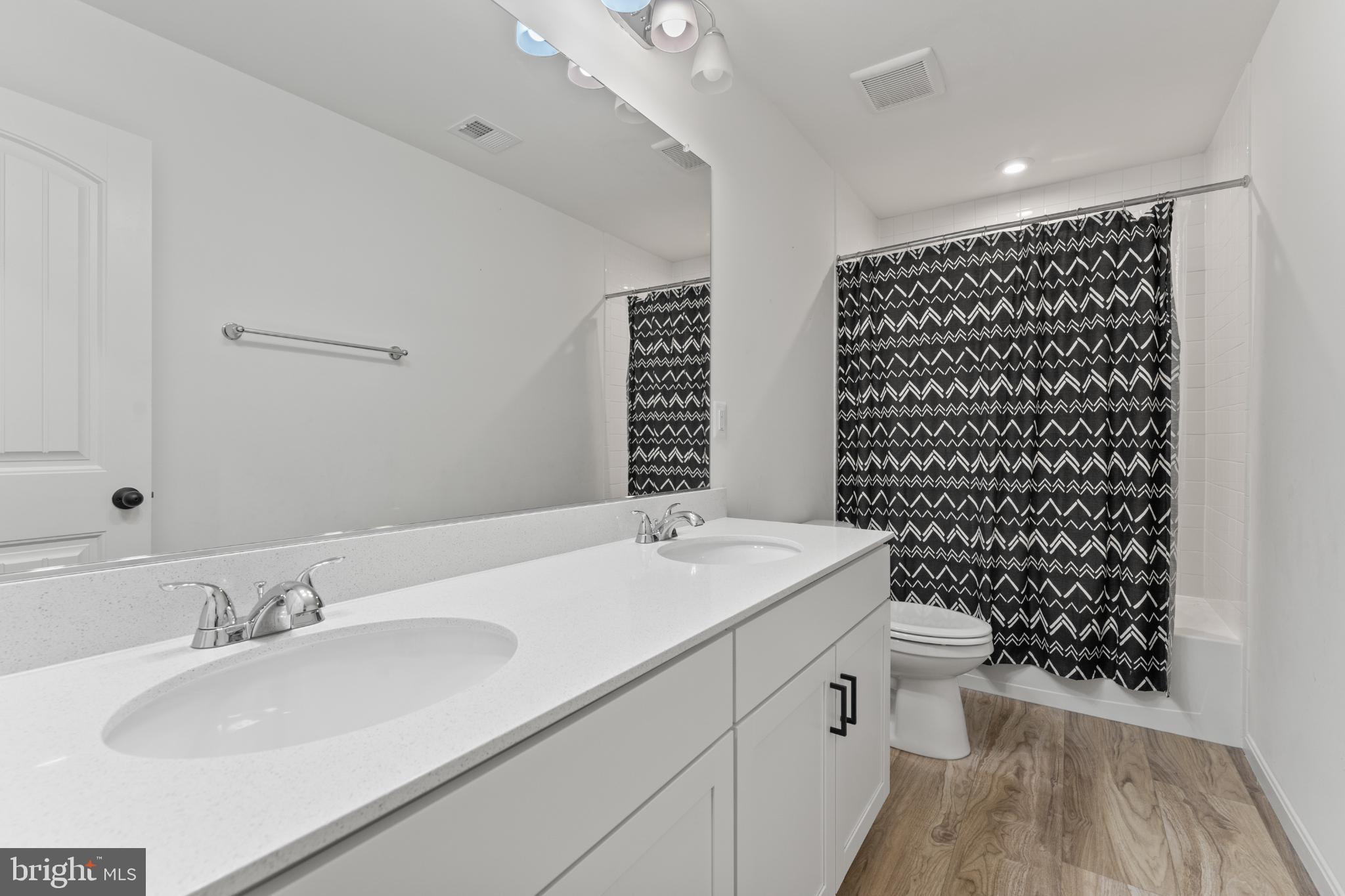 HARRISON VILLAGE - Residential Lease