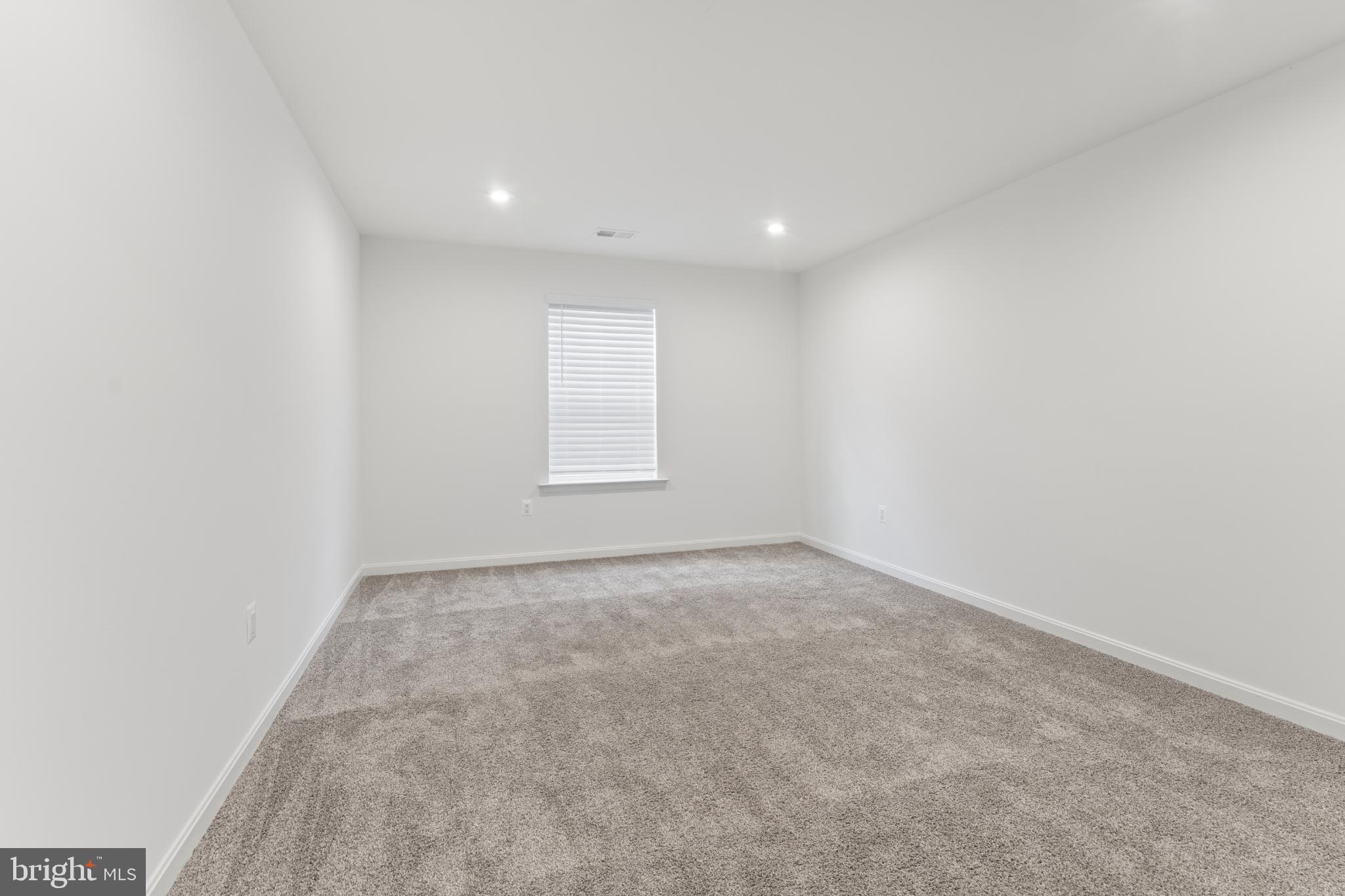 HARRISON VILLAGE - Residential Lease