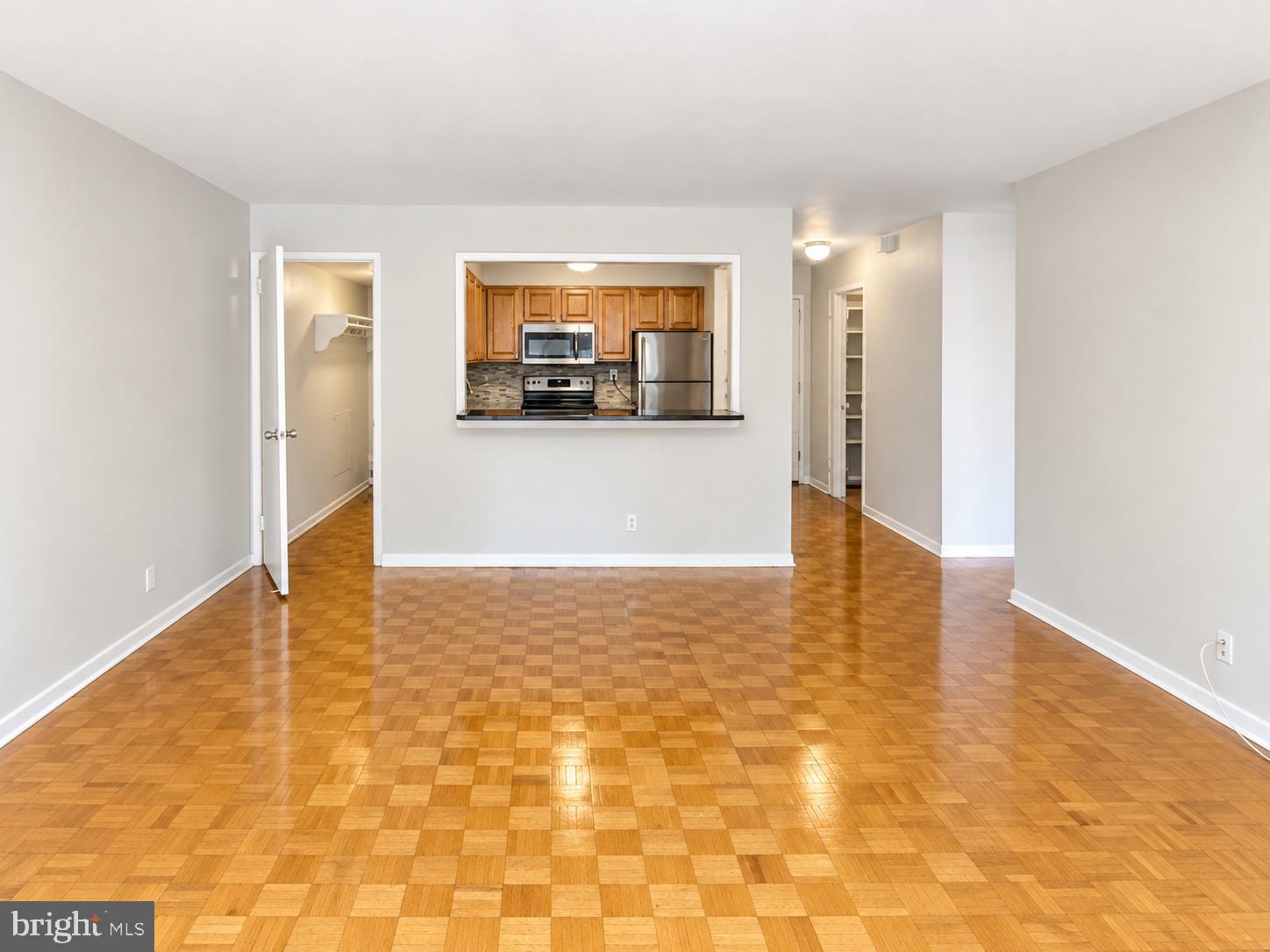 224 W RITTENHOUSE SQUARE 30 214