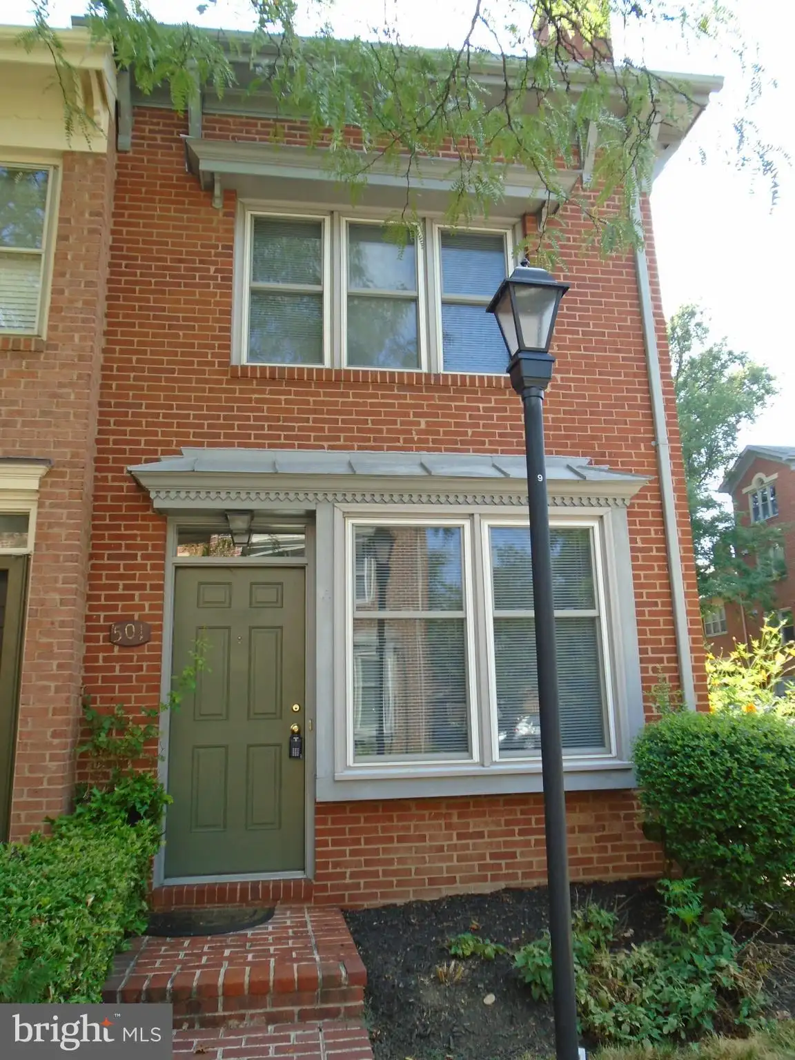 501 Colecroft Court, Alexandria, VA 22314