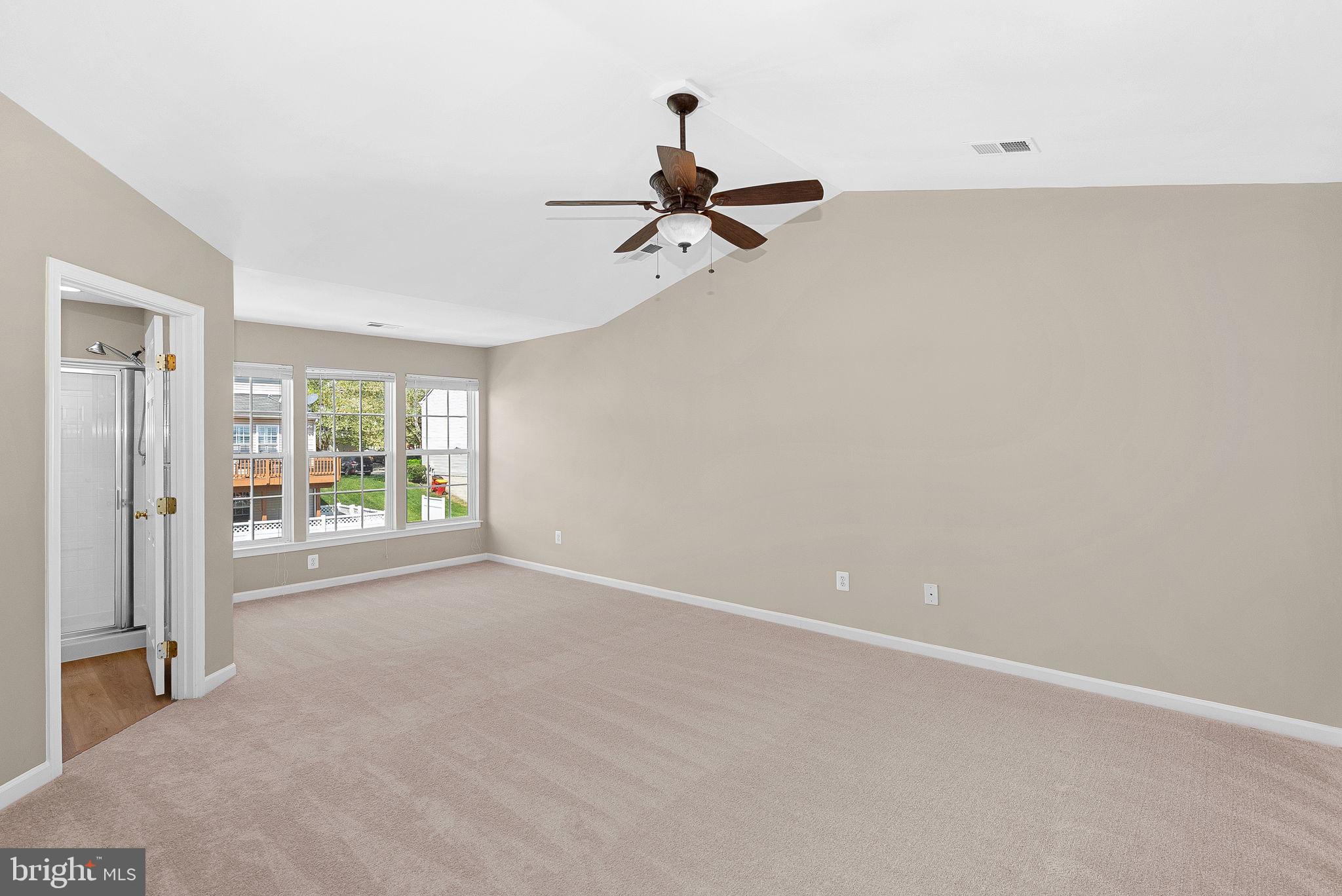 LAKELAND PLACE - Residential