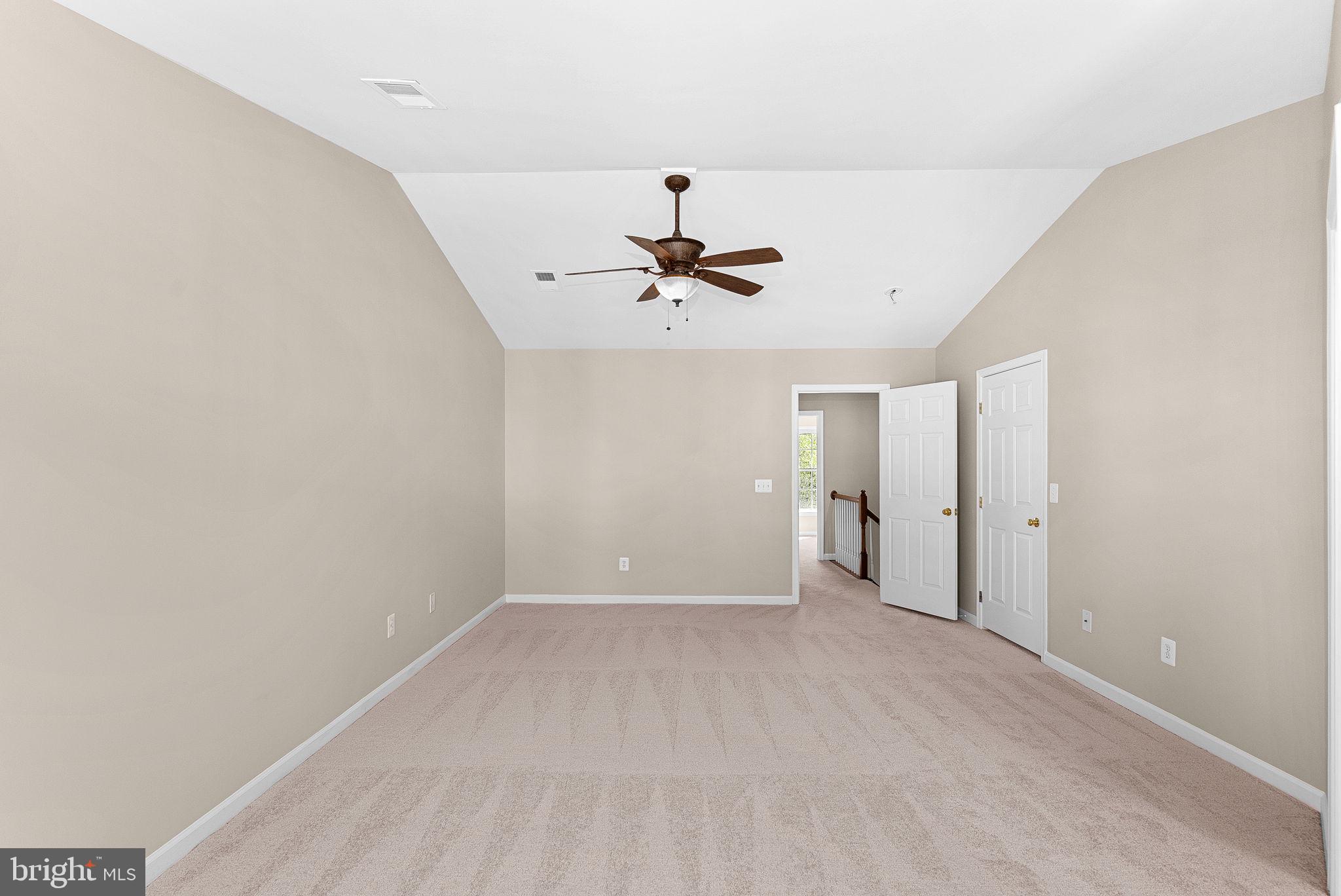 LAKELAND PLACE - Residential
