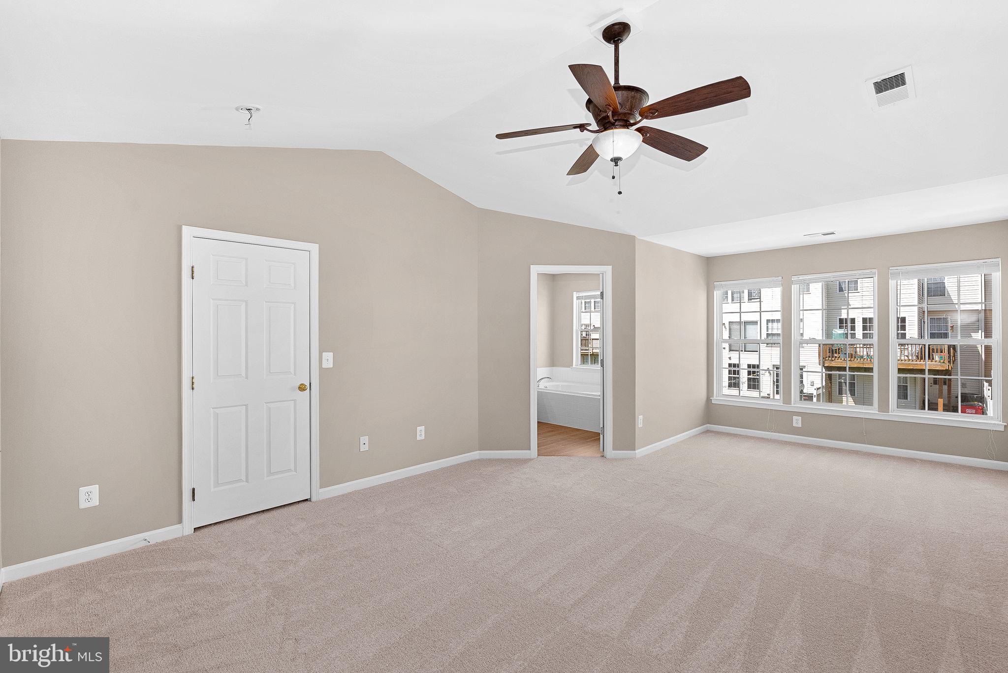 LAKELAND PLACE - Residential