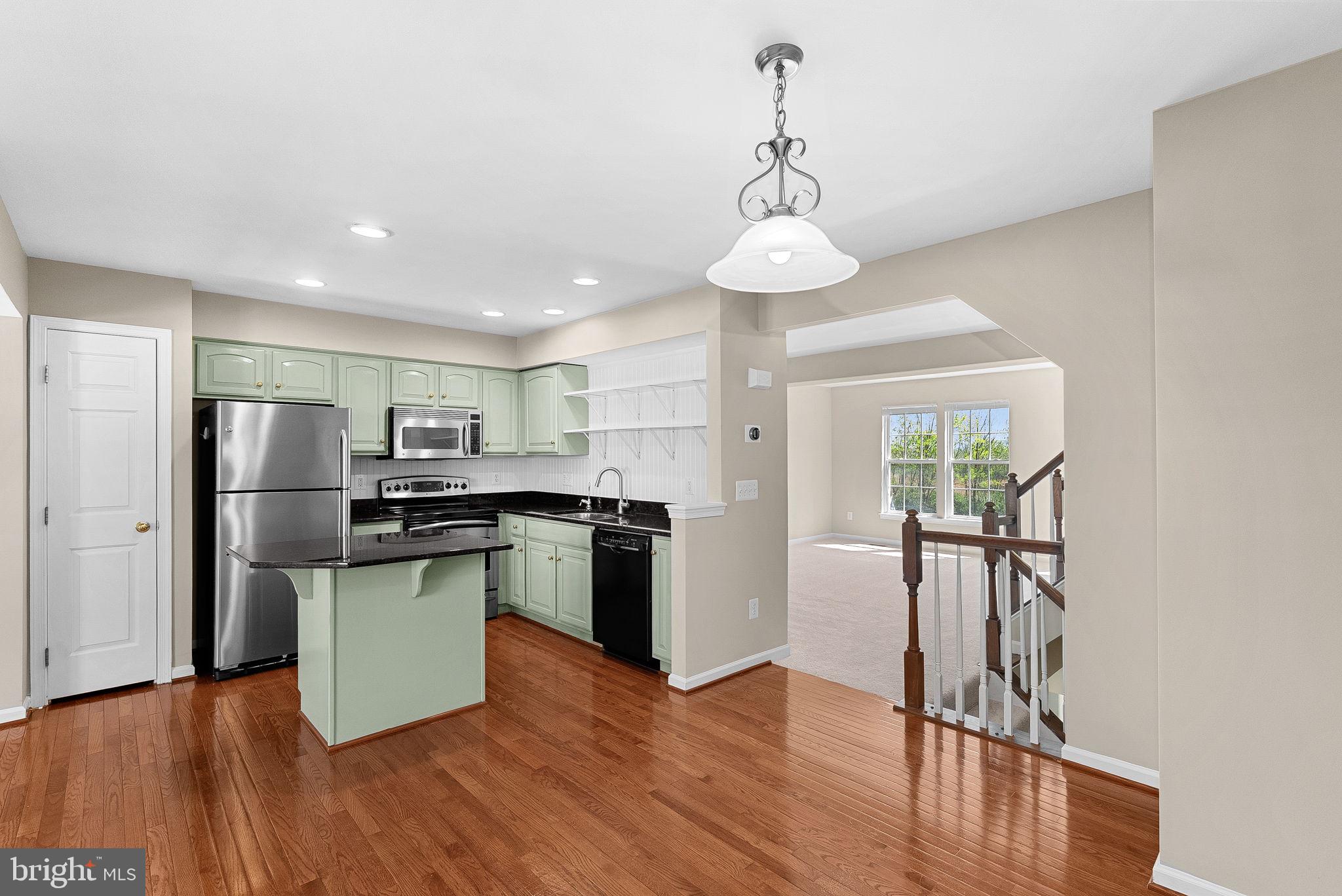 LAKELAND PLACE - Residential