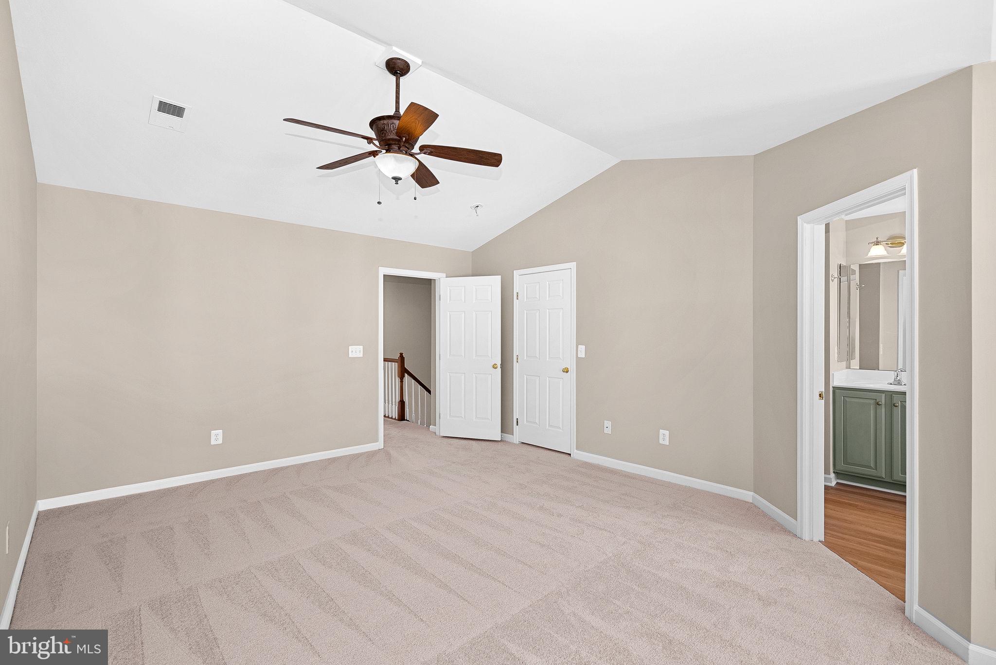 LAKELAND PLACE - Residential