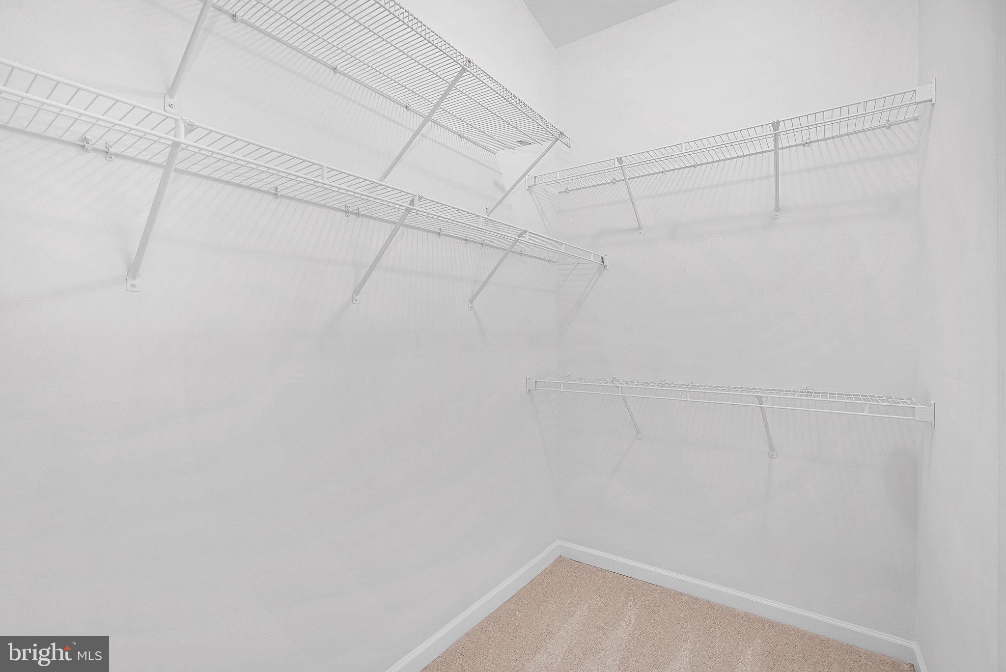 LAKELAND PLACE - Residential