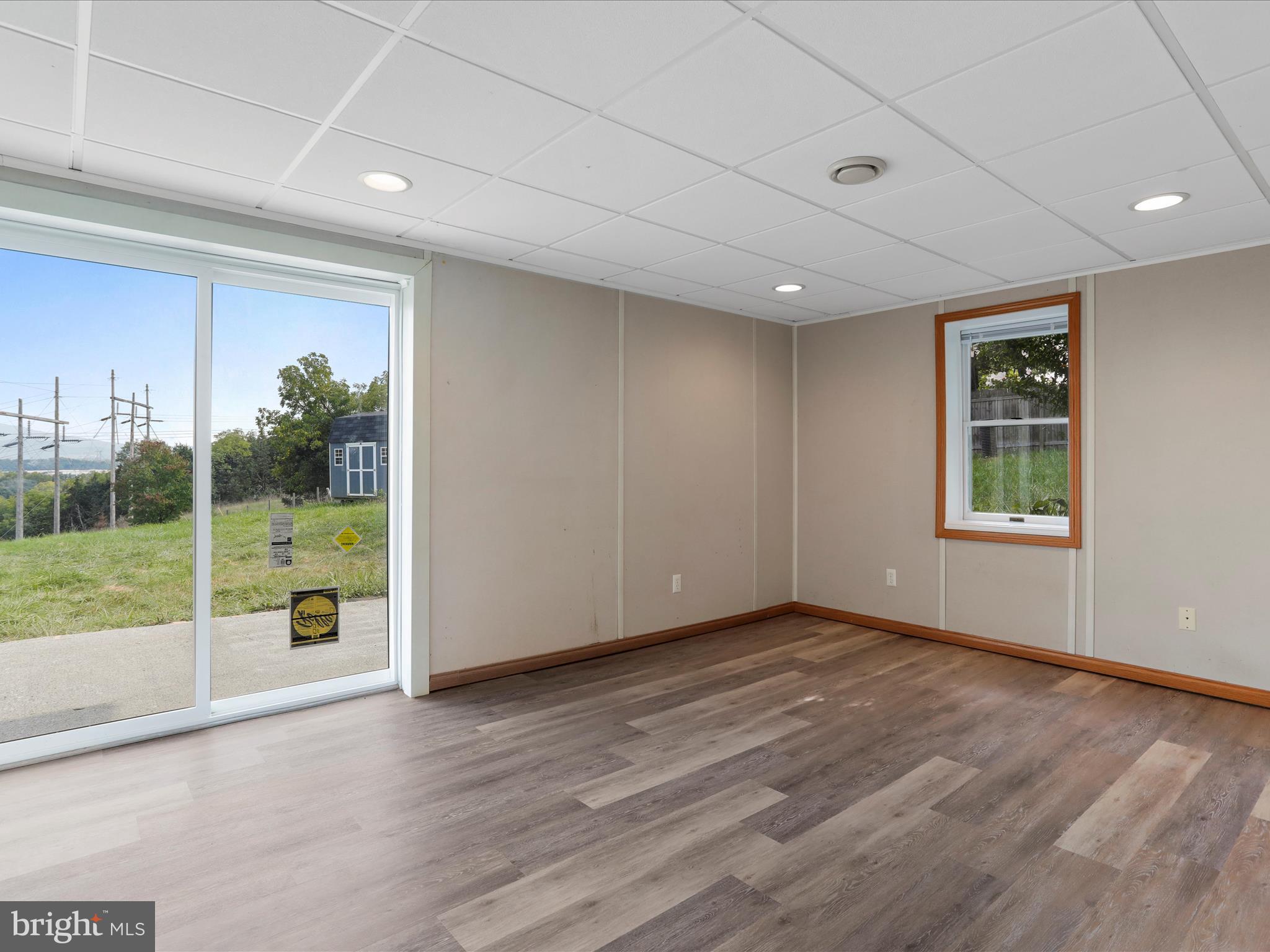 CROOKED RUN - Residential