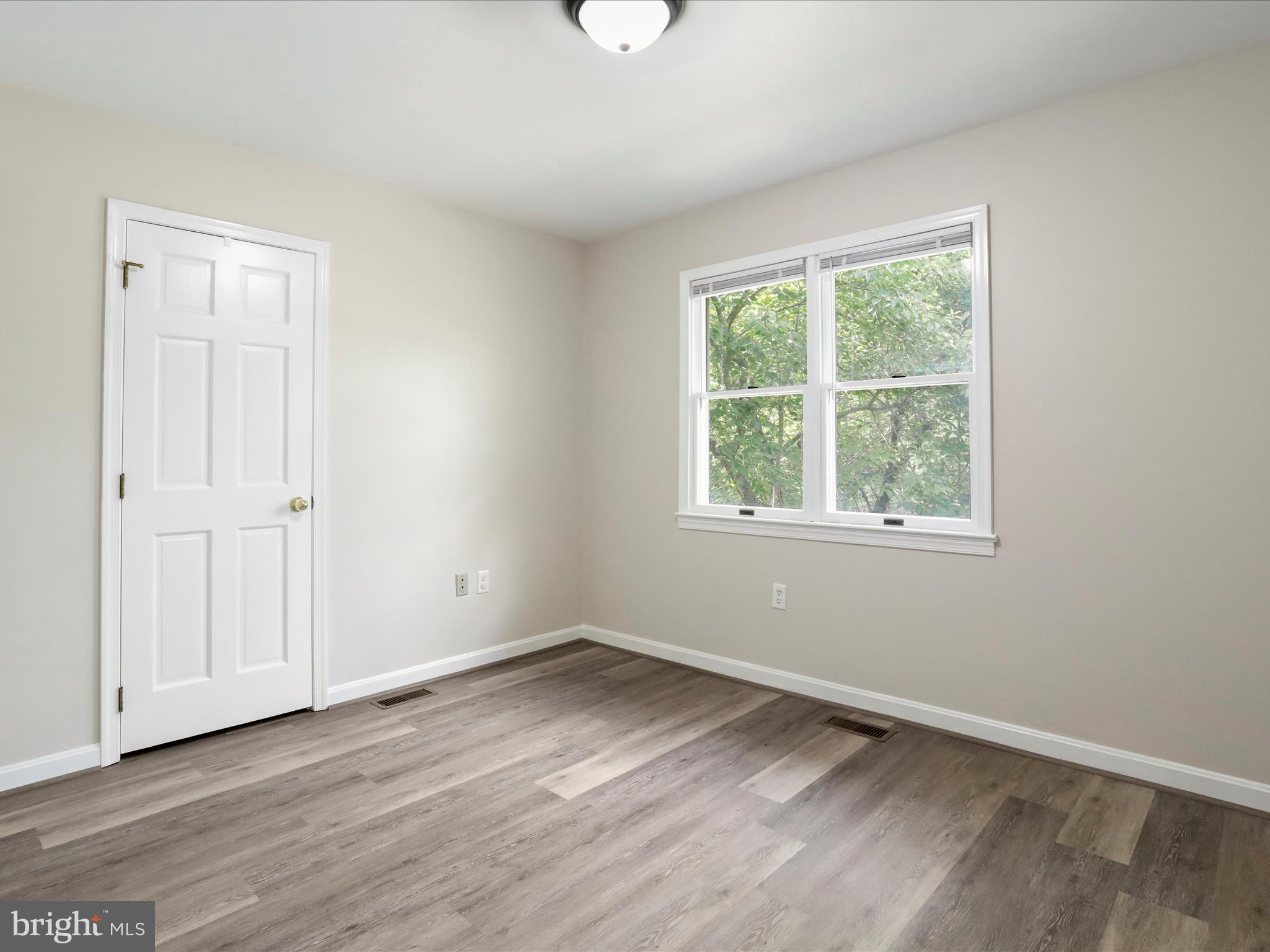 CROOKED RUN - Residential