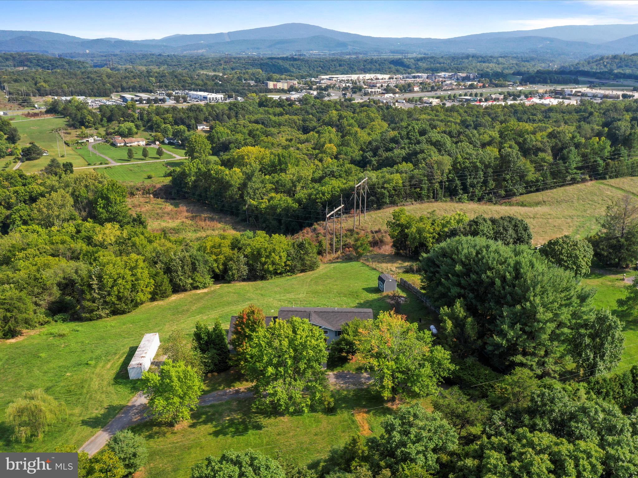 CROOKED RUN - Residential