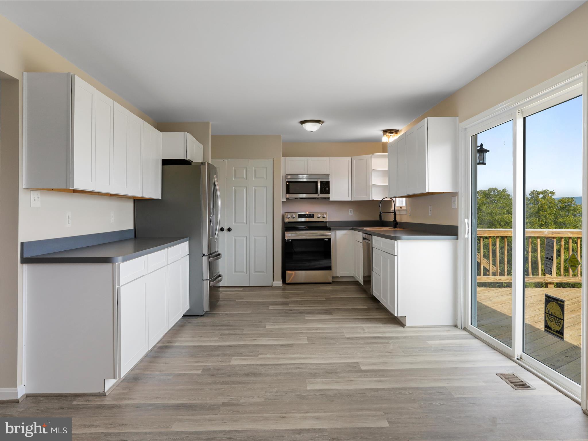 CROOKED RUN - Residential