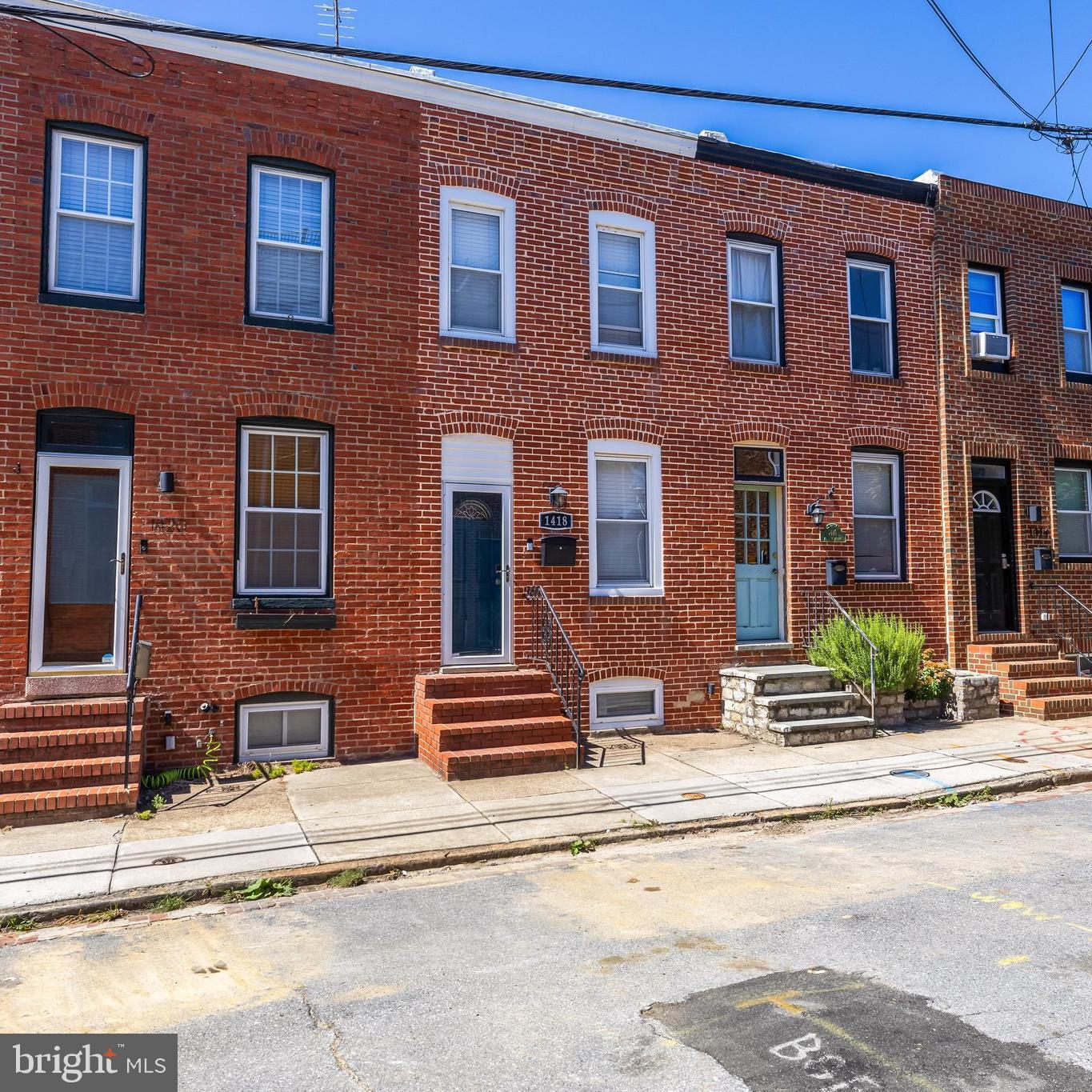 LOCUST POINT - Residential