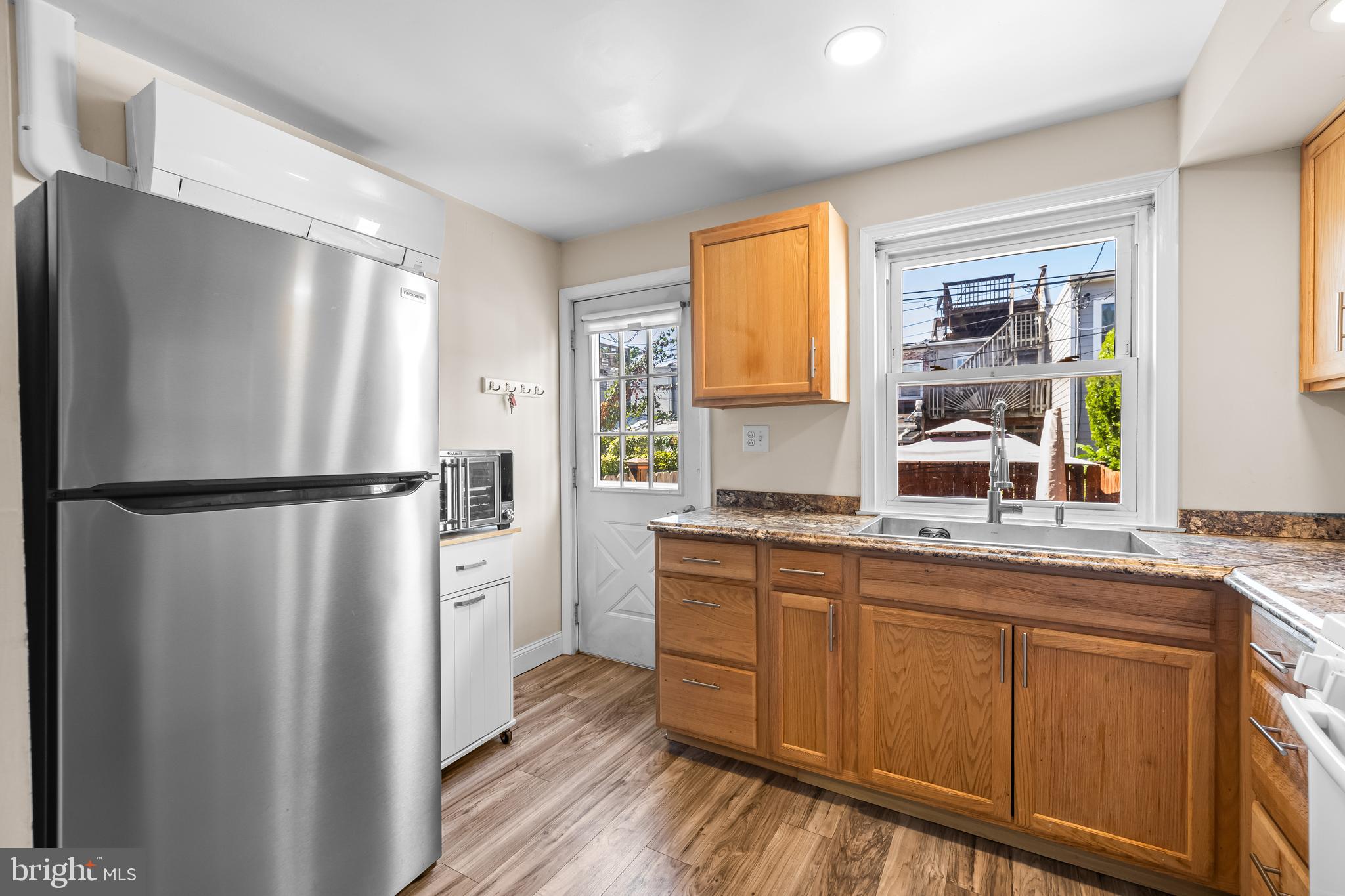 LOCUST POINT - Residential