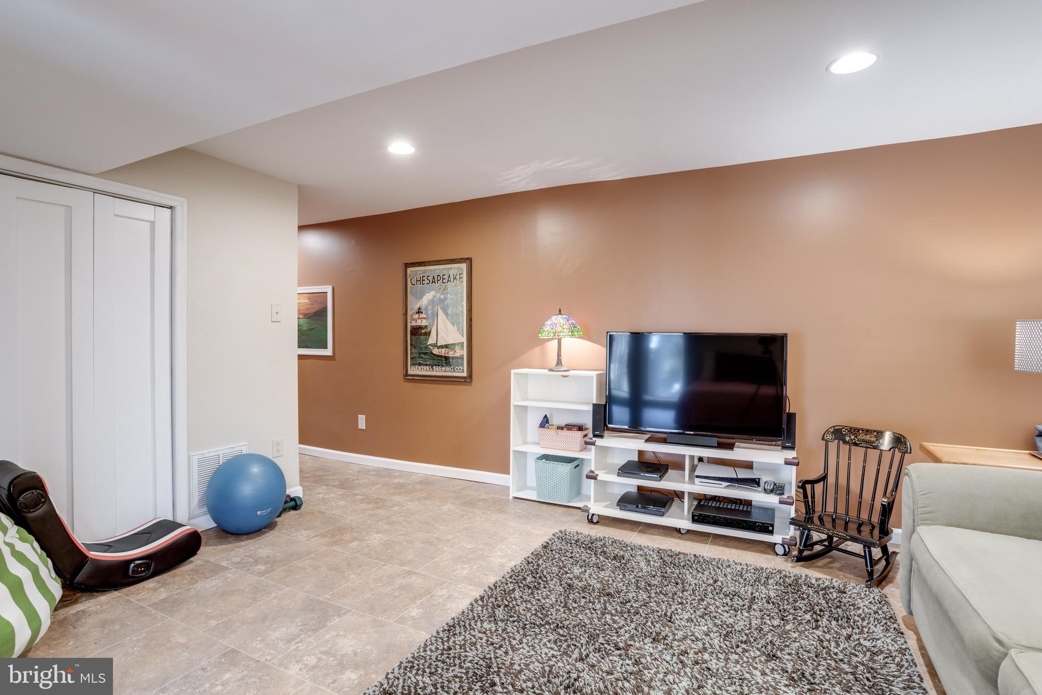 BURKE CENTRE - Residential