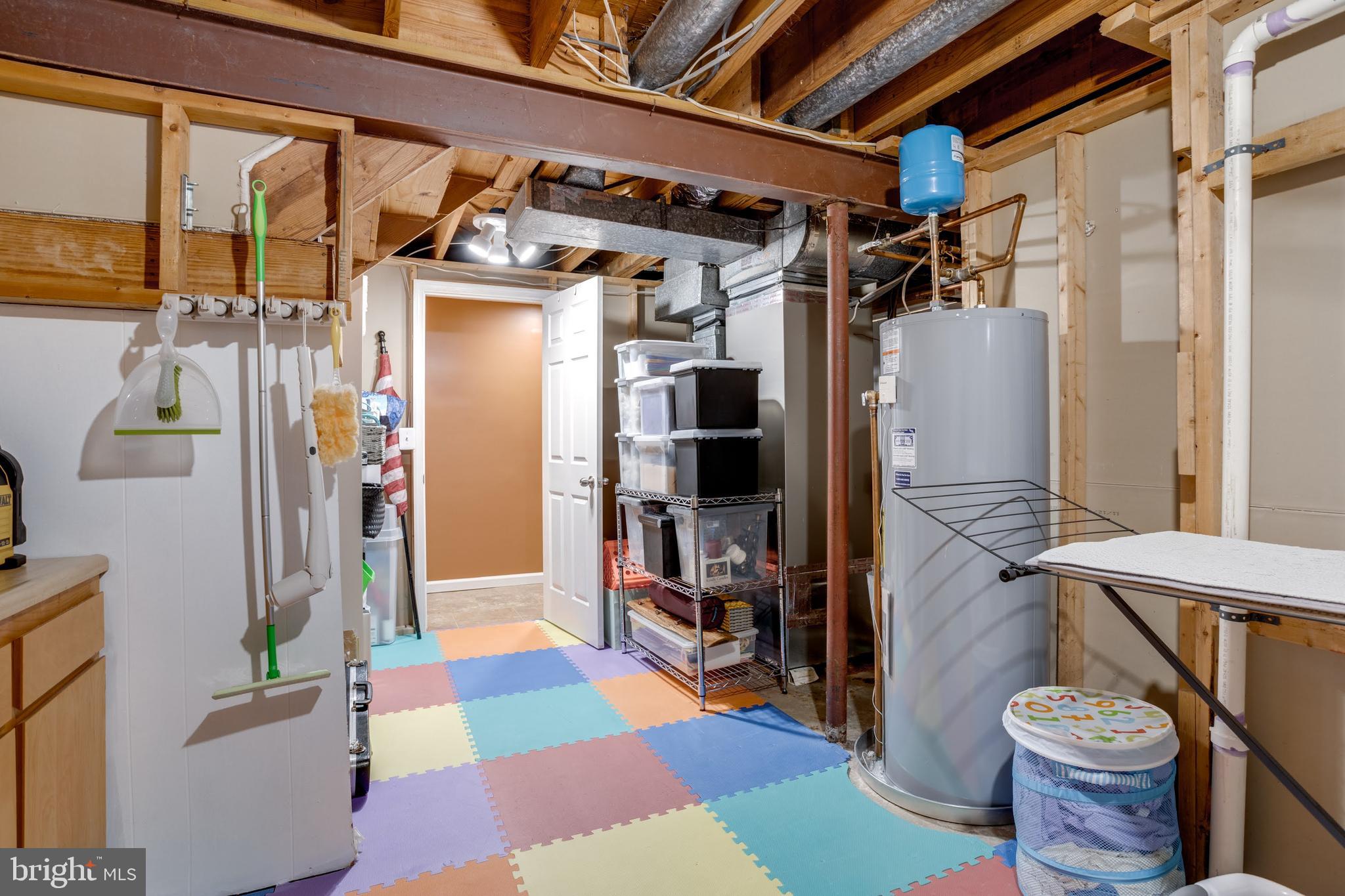 BURKE CENTRE - Residential