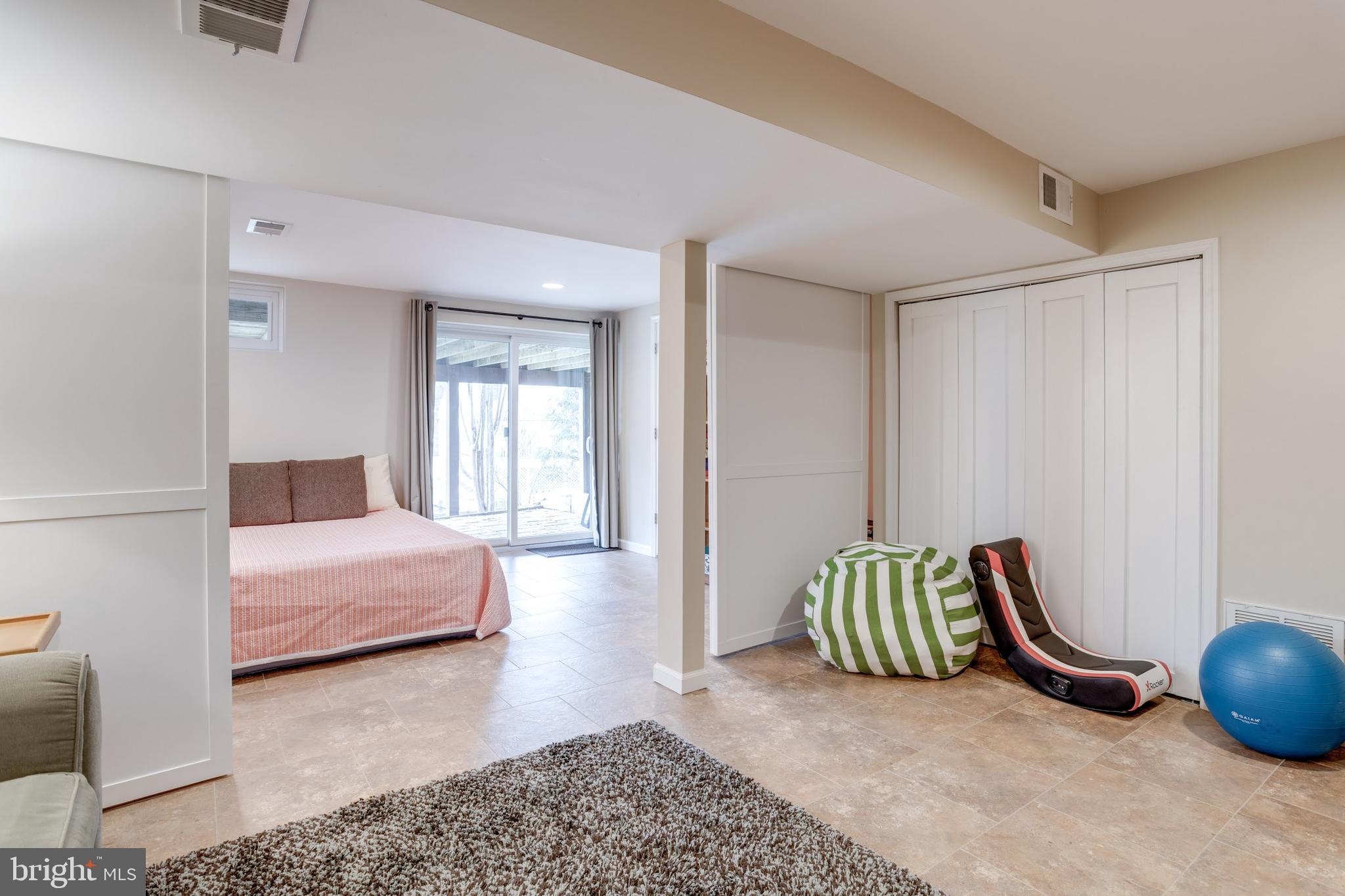 BURKE CENTRE - Residential