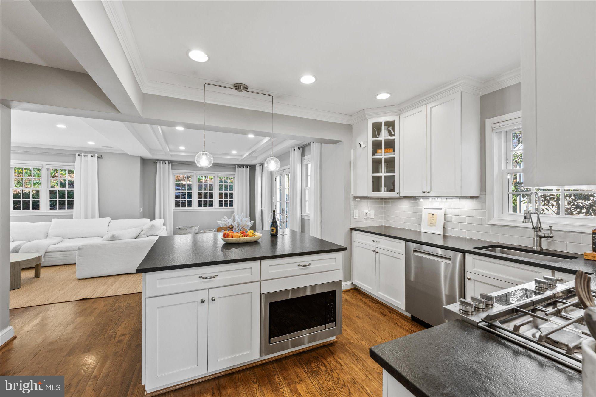 CRYSTAL SPRING KNOLLS - Residential