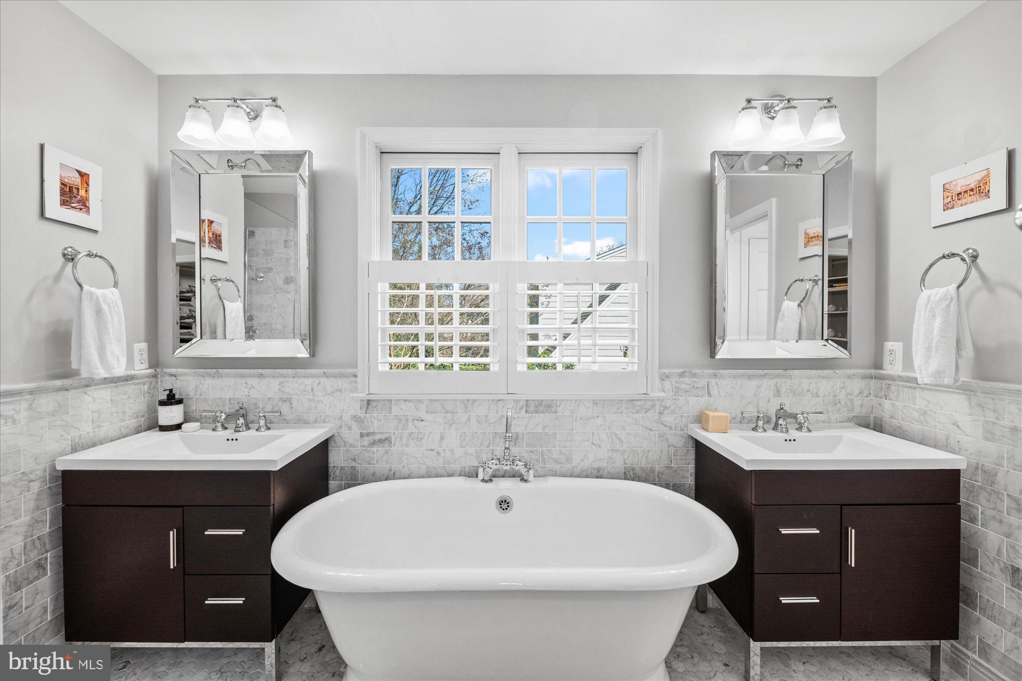 CRYSTAL SPRING KNOLLS - Residential