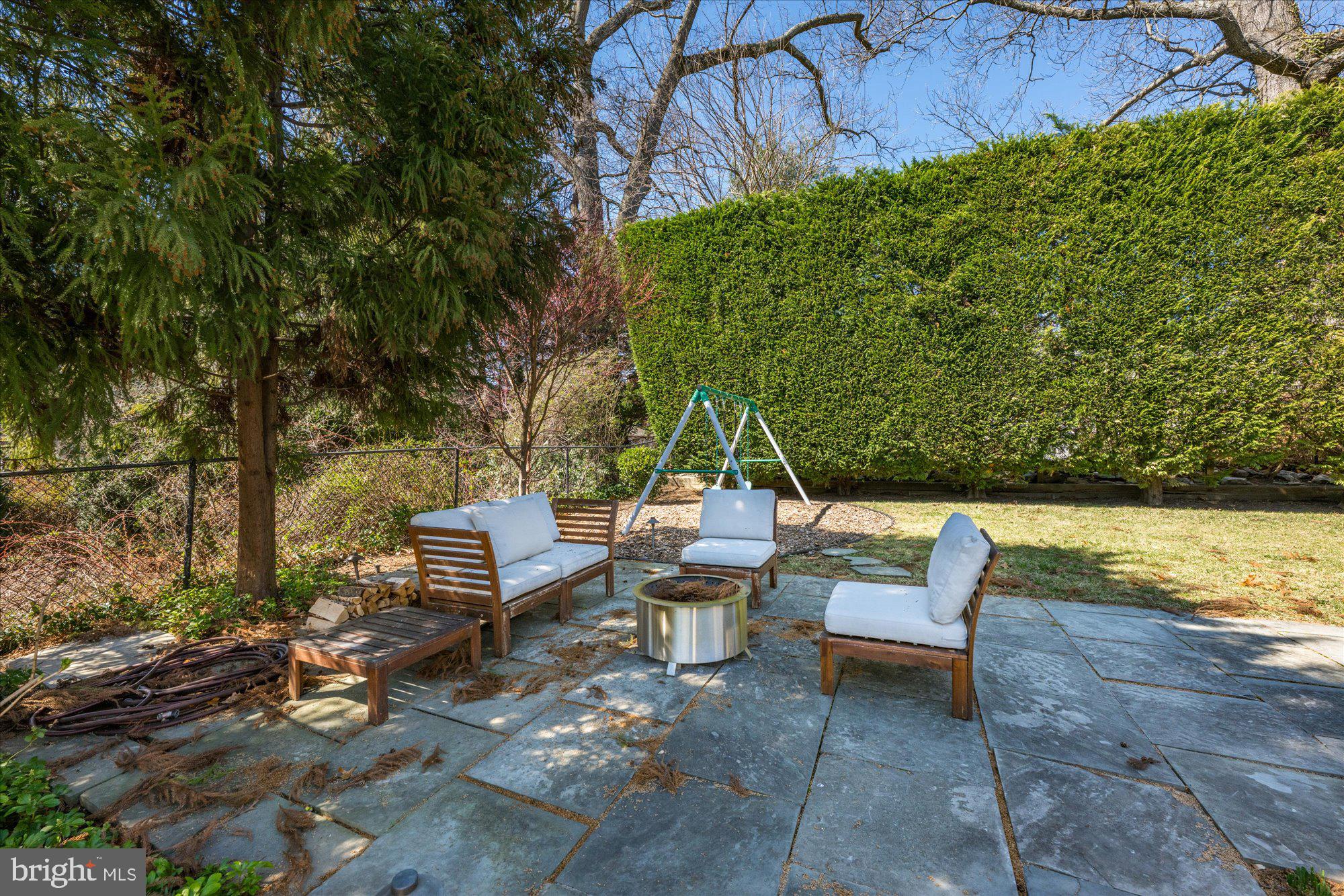 CRYSTAL SPRING KNOLLS - Residential