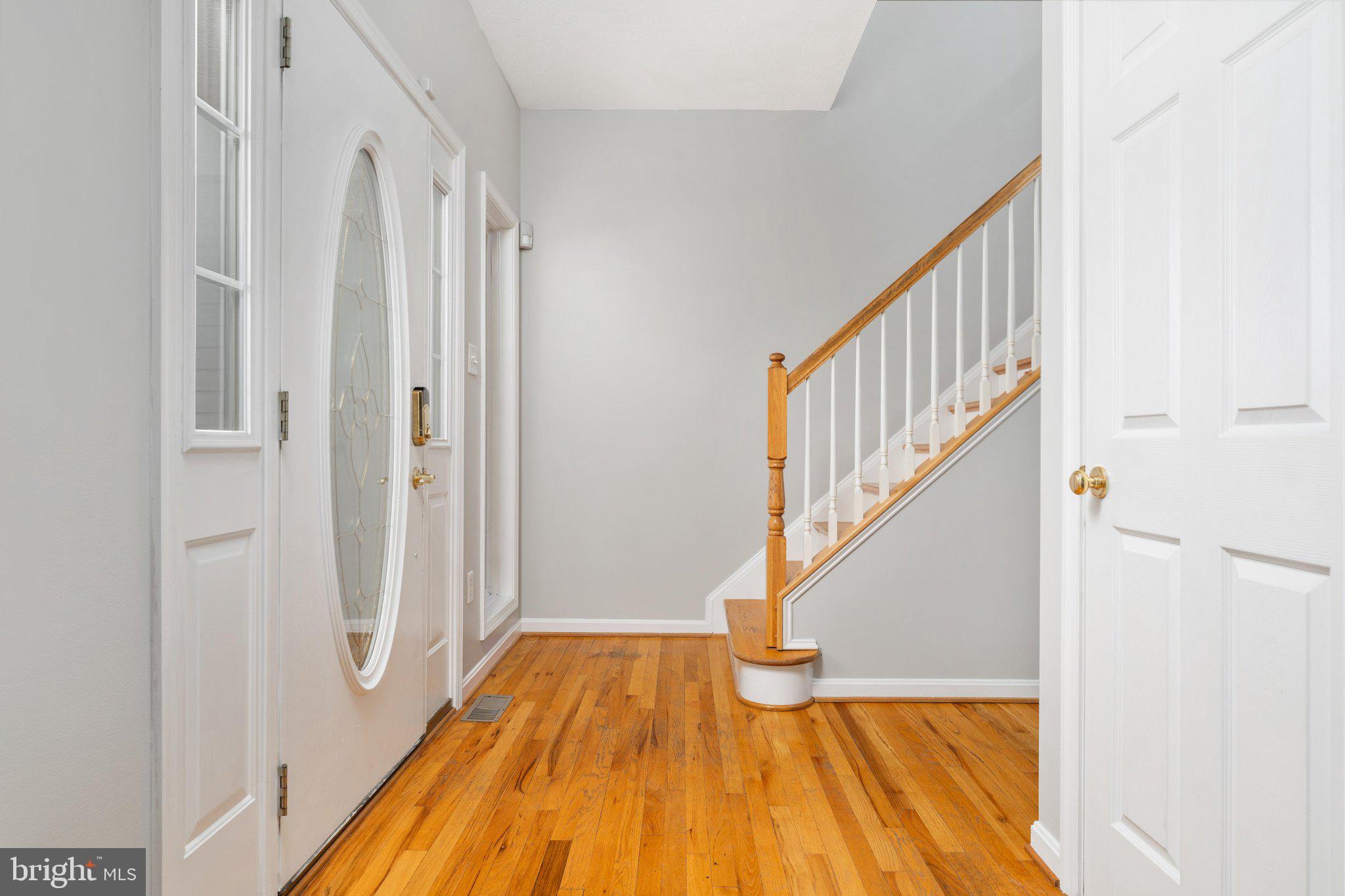 104 LARIAT COURT