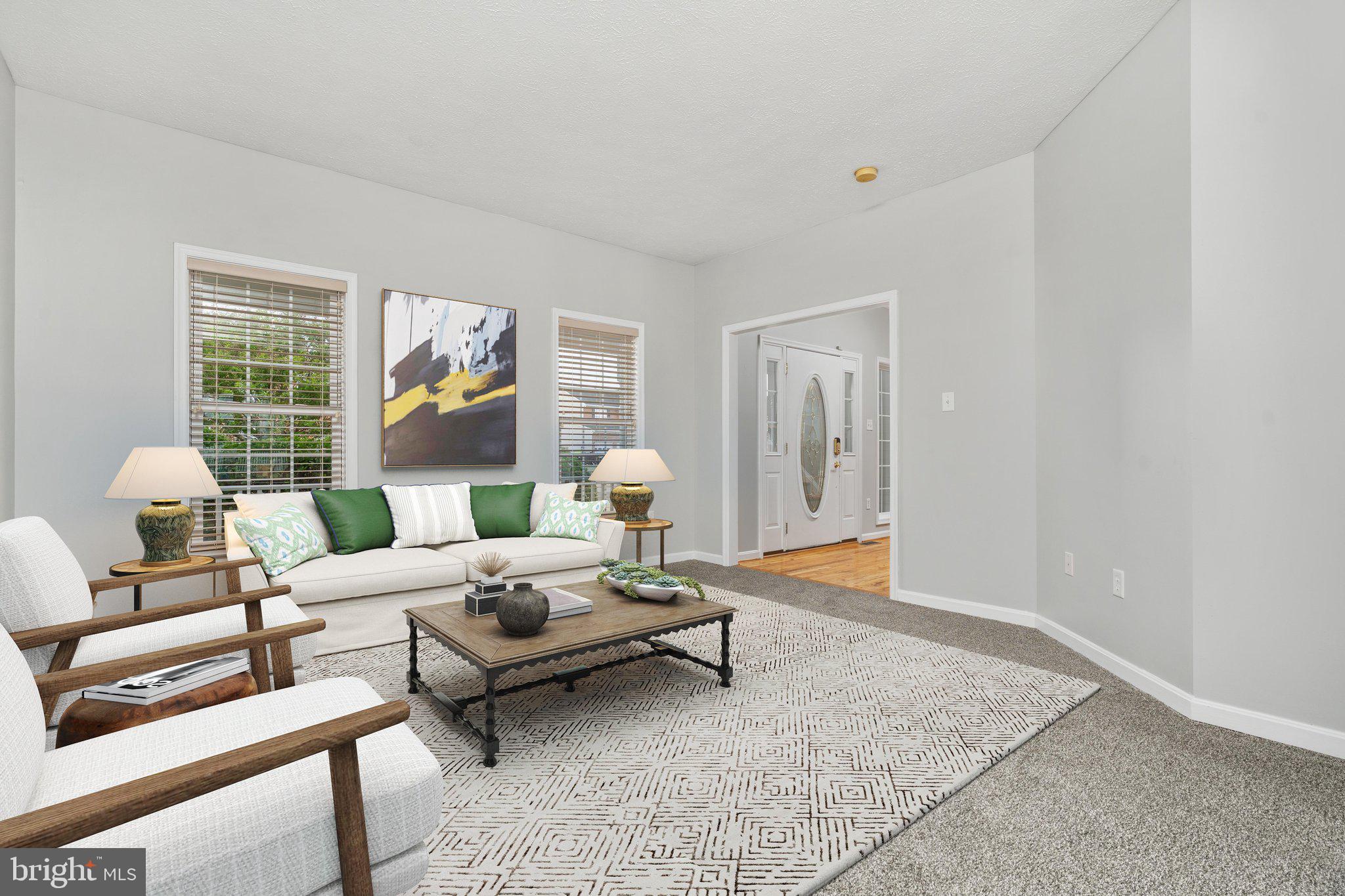 104 LARIAT COURT