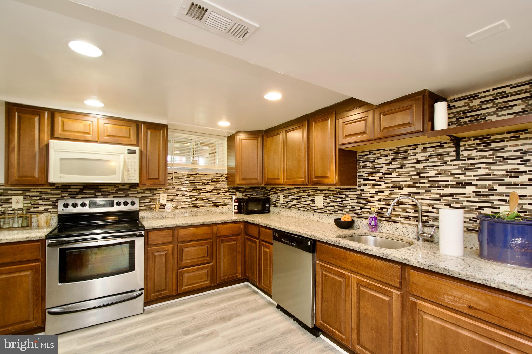 GOOD LUCK HEIGHTS - Residential