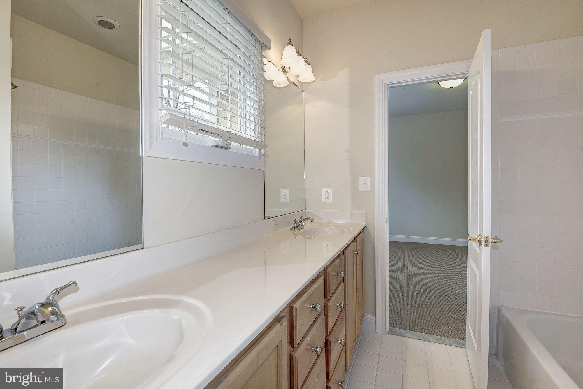 FAIRHILL ON THE BOULEVRD - Residential