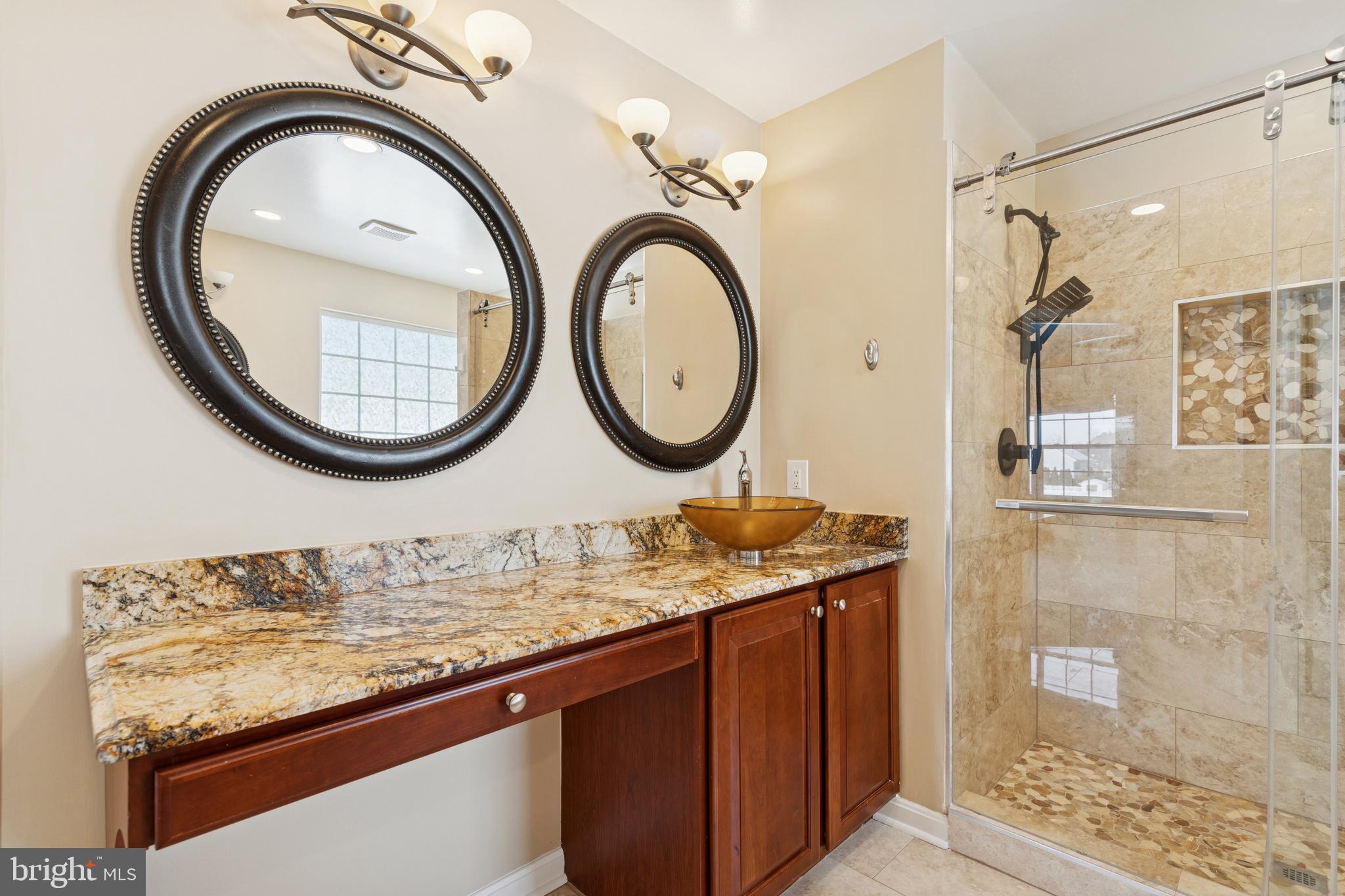 ASHBROOK - Residential