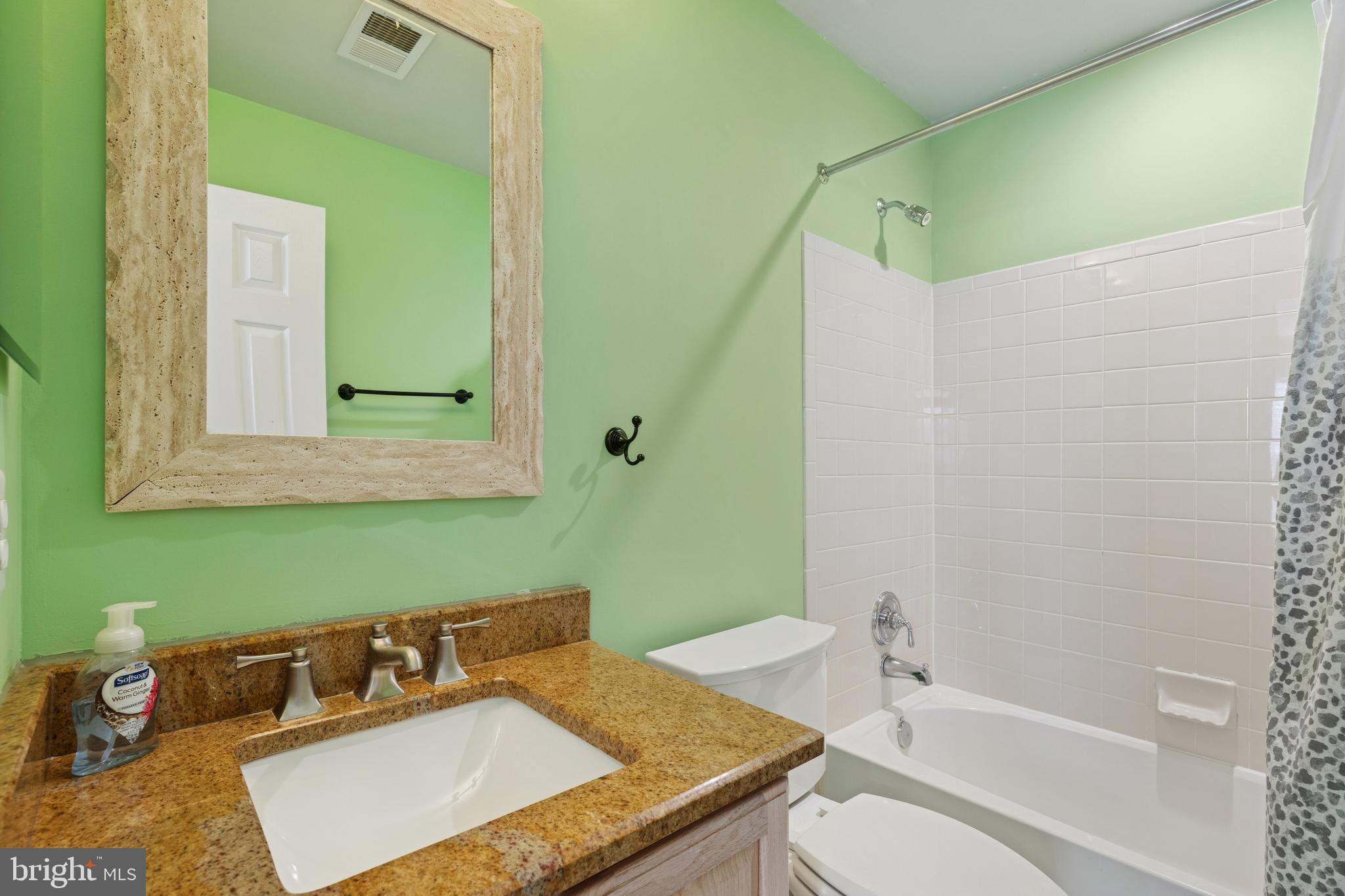 ASHBROOK - Residential