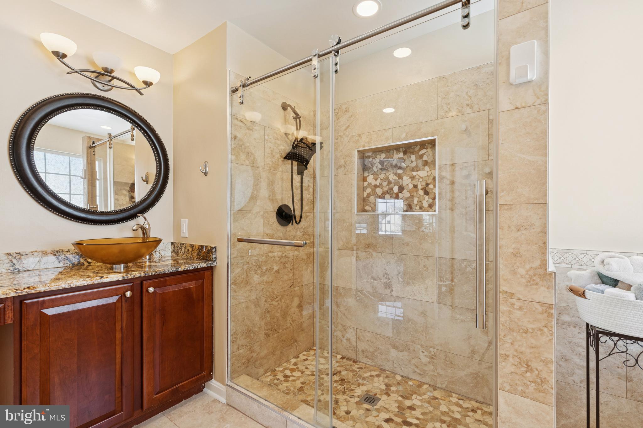 ASHBROOK - Residential